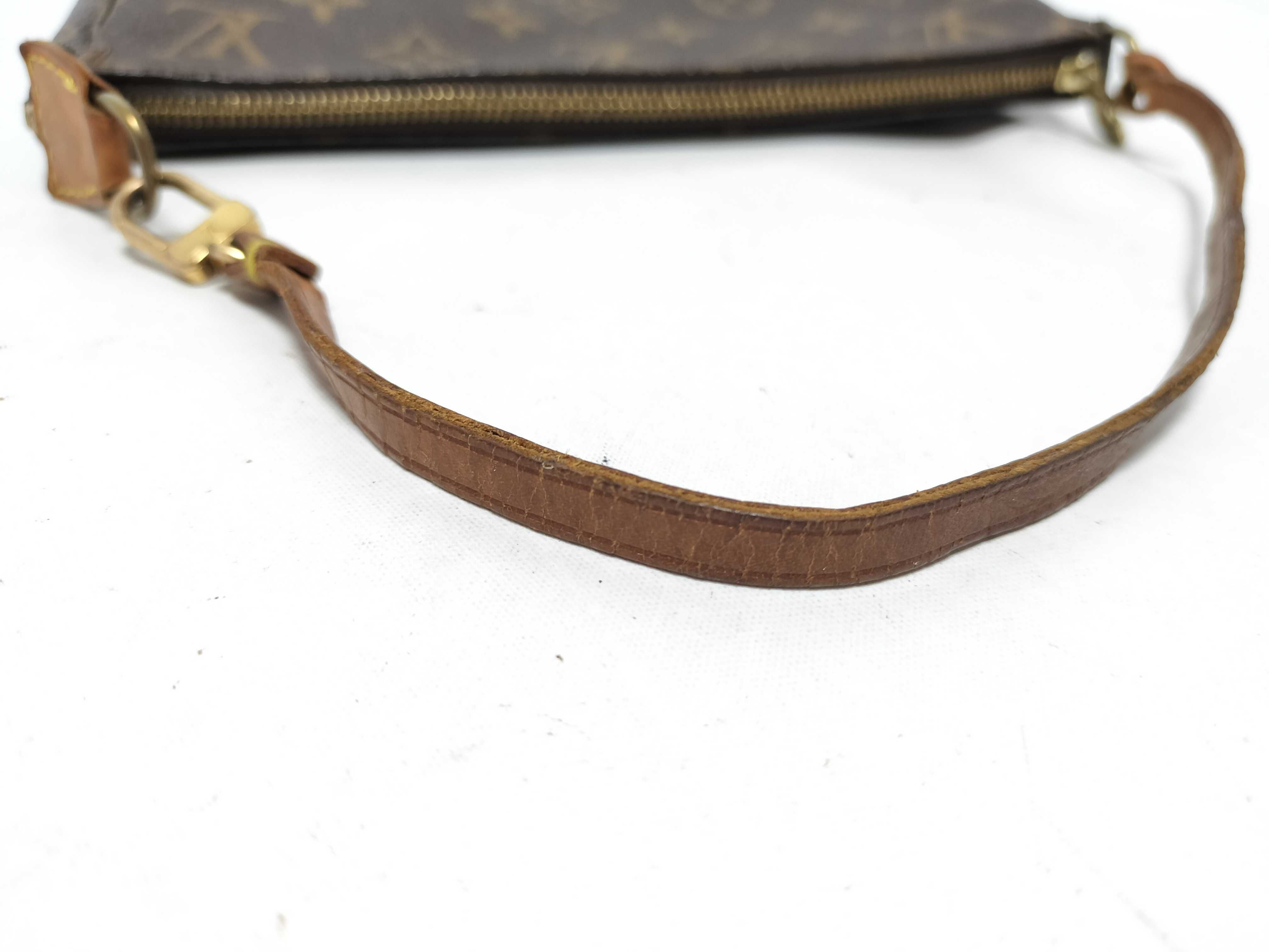Monogram Louis Vuitton M51980 Pochette Accessoires Monogram CA1100 Pouch — view 5