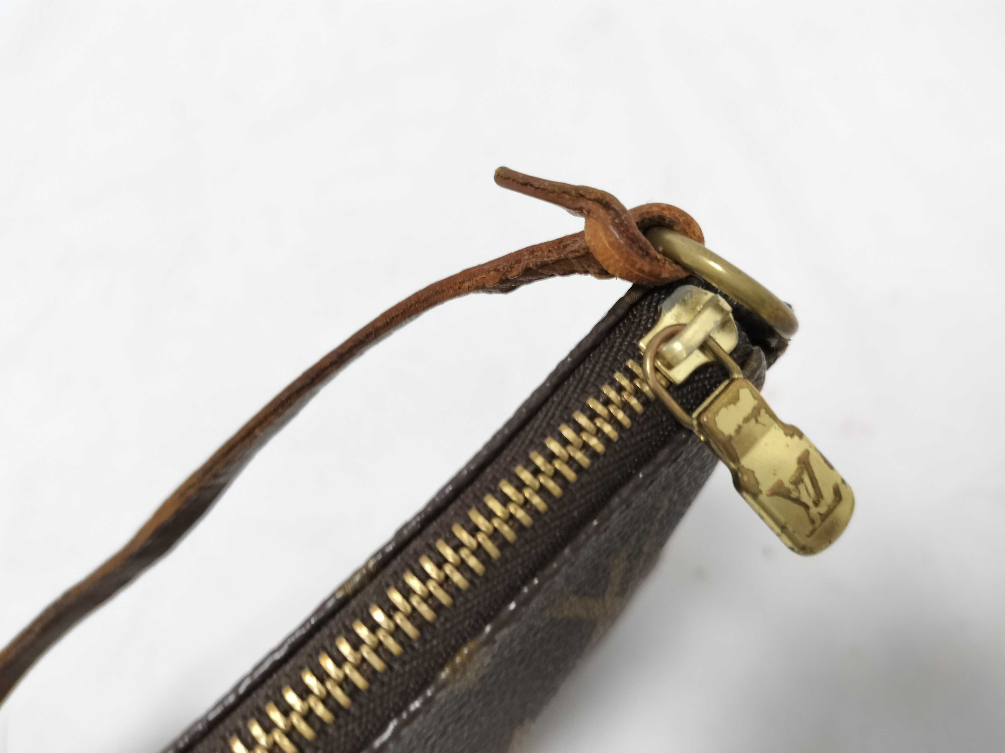 Monogram Louis Vuitton M51980 Pochette Accessoires Monogram CA1100 Pouch — view 6