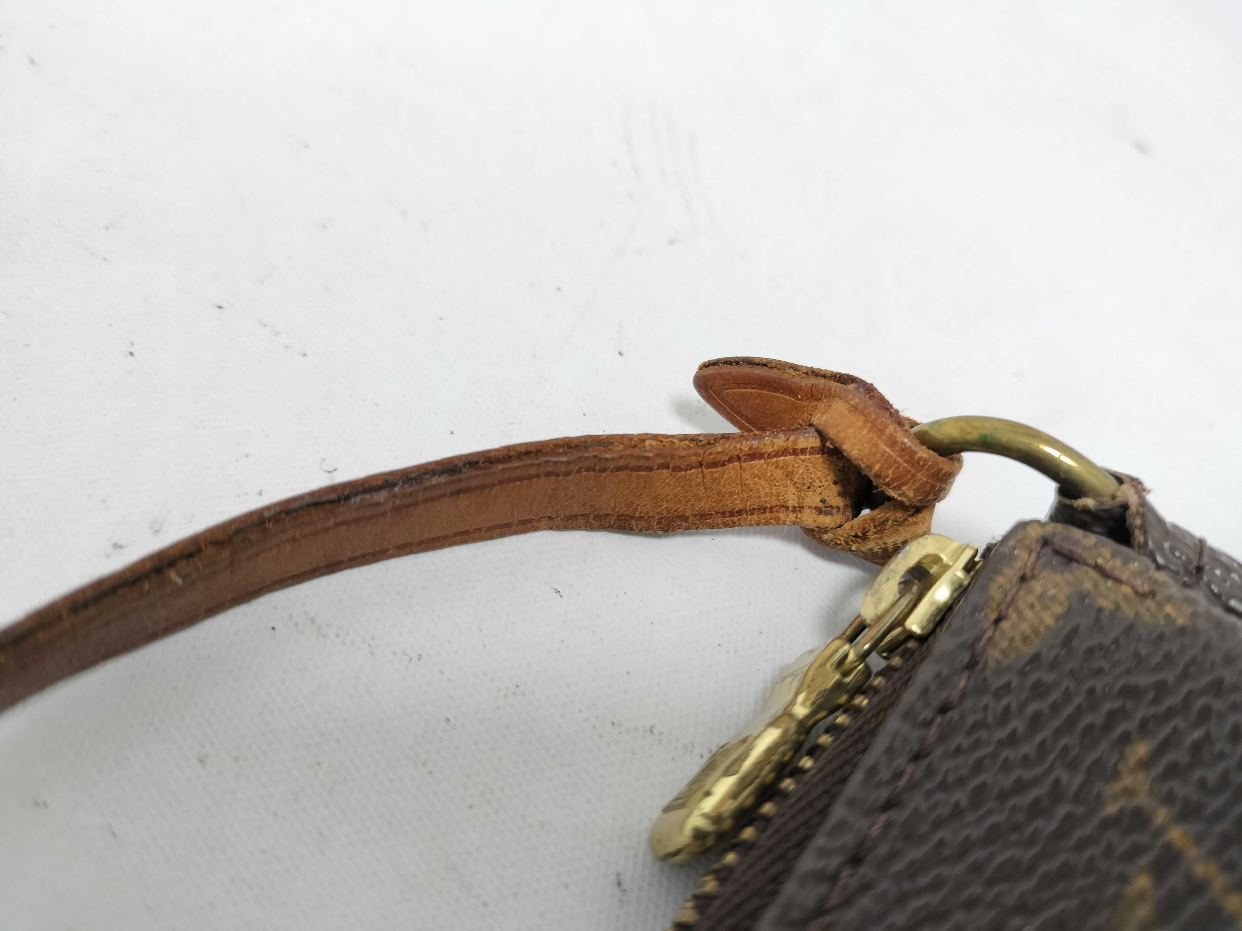 Monogram Louis Vuitton M51980 Pochette Accessoires Monogram CA1100 Pouch — view 9