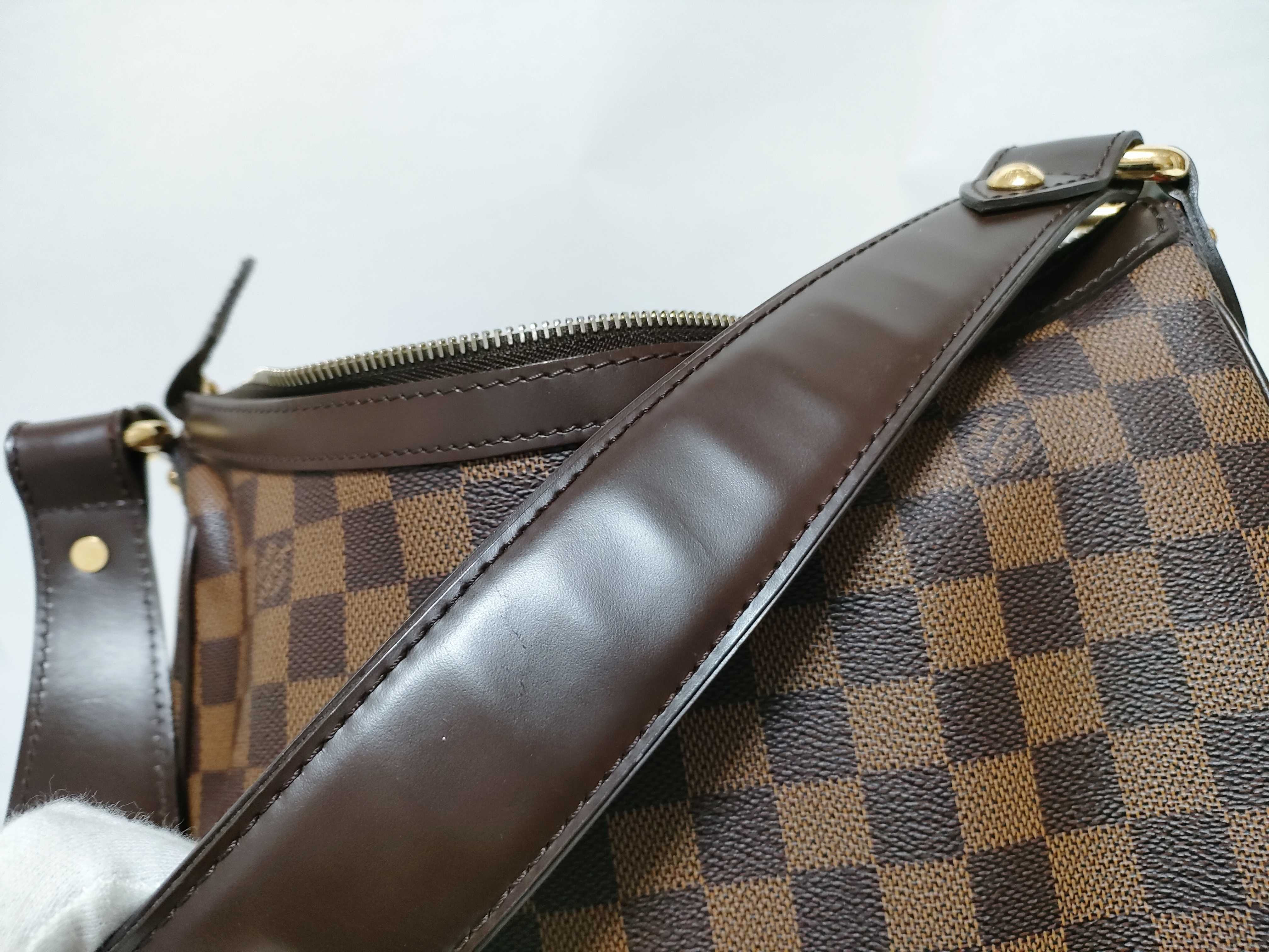 Damier Ebene Highbury Shoulder Bag — view 15