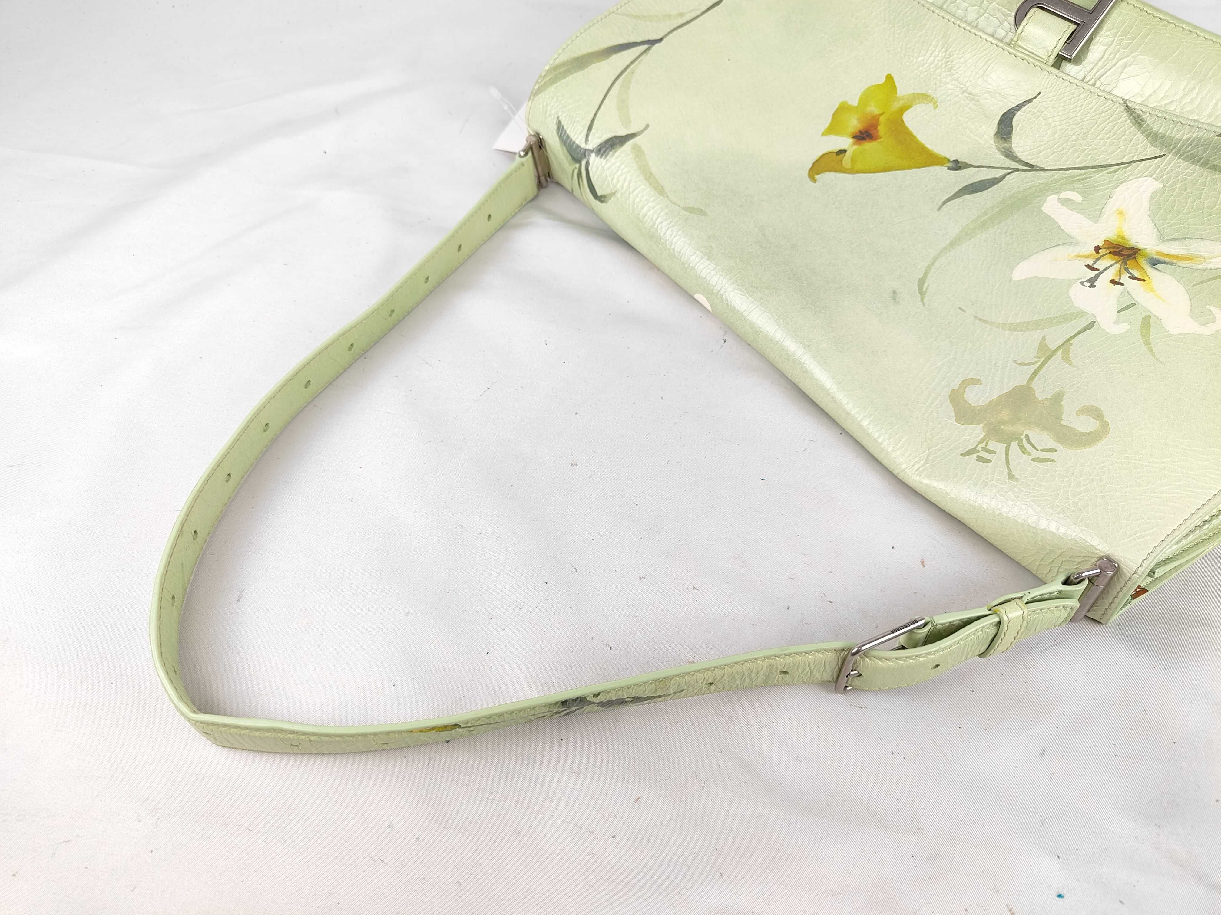 Crushed Sling Bag Tote Bag — view 3