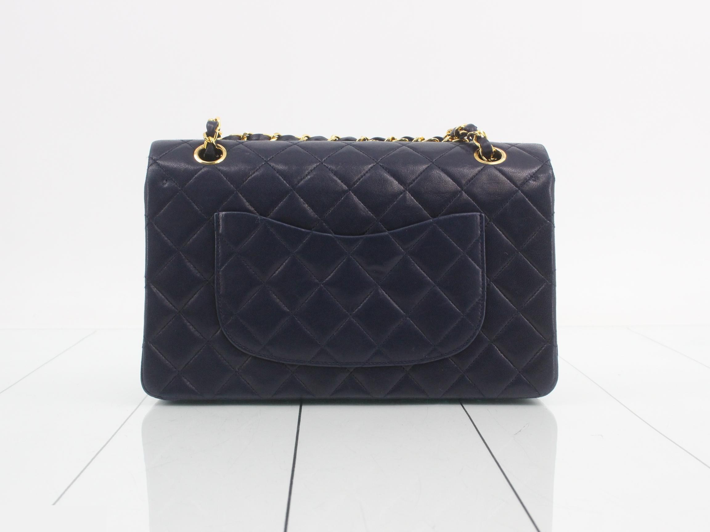 Matelassé 25 Leather Turnlock Double Flap Double Chain Shoulder Bag, Navy — view 2