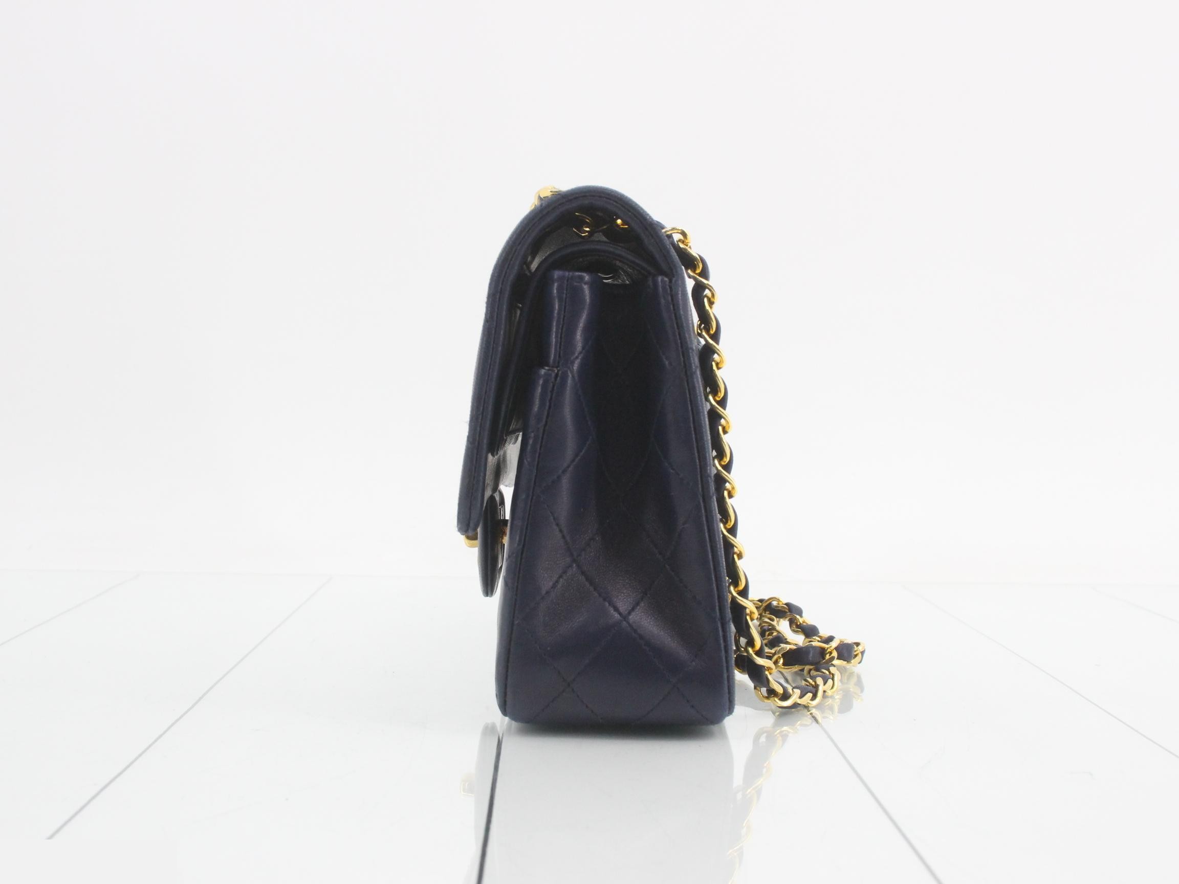 Matelassé 25 Leather Turnlock Double Flap Double Chain Shoulder Bag, Navy — view 3