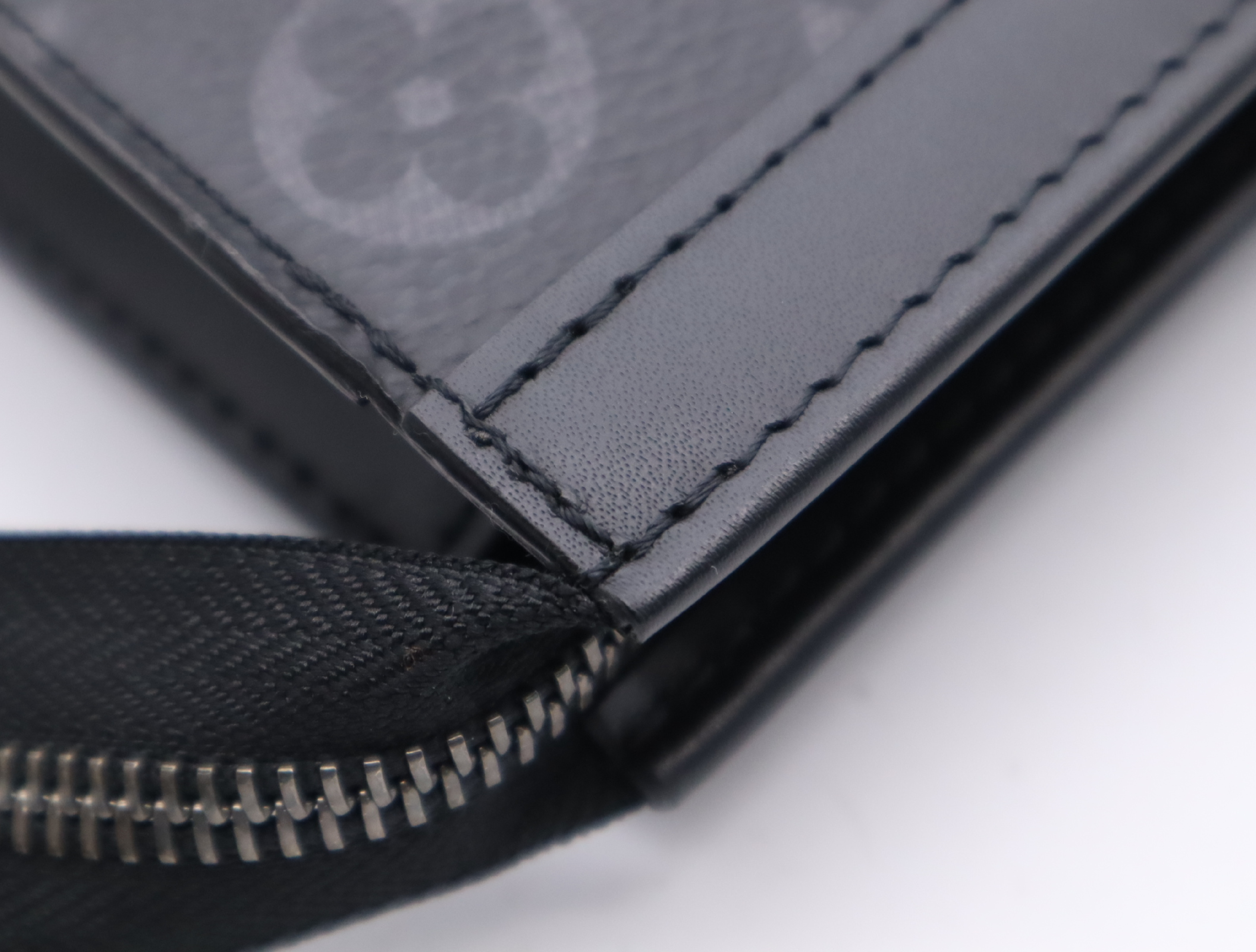 M61692 Eclipse Pochette Voyage MM Second Bag — view 8