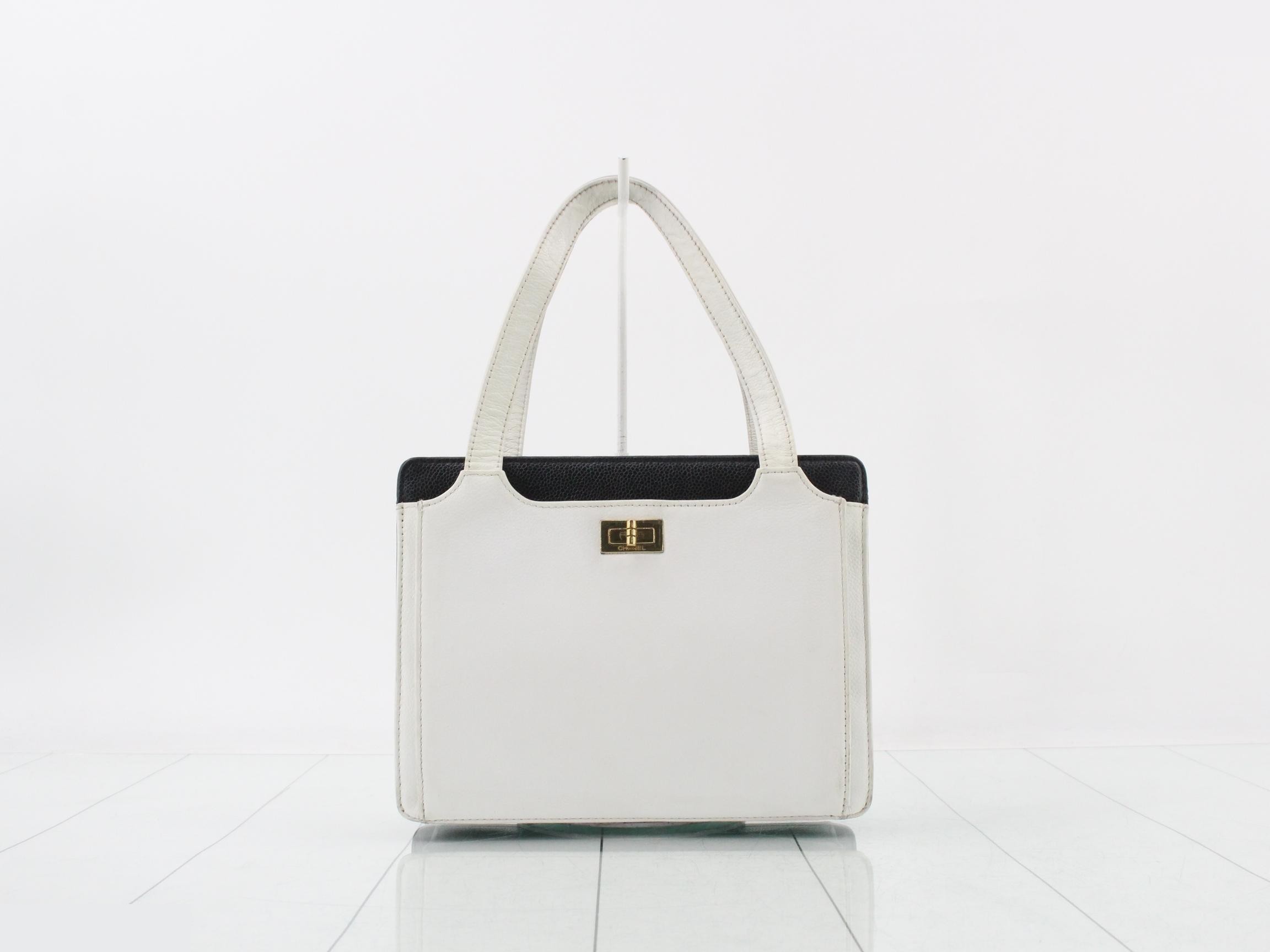 Caviar leather, 2.55 hardware, two-tone handbag