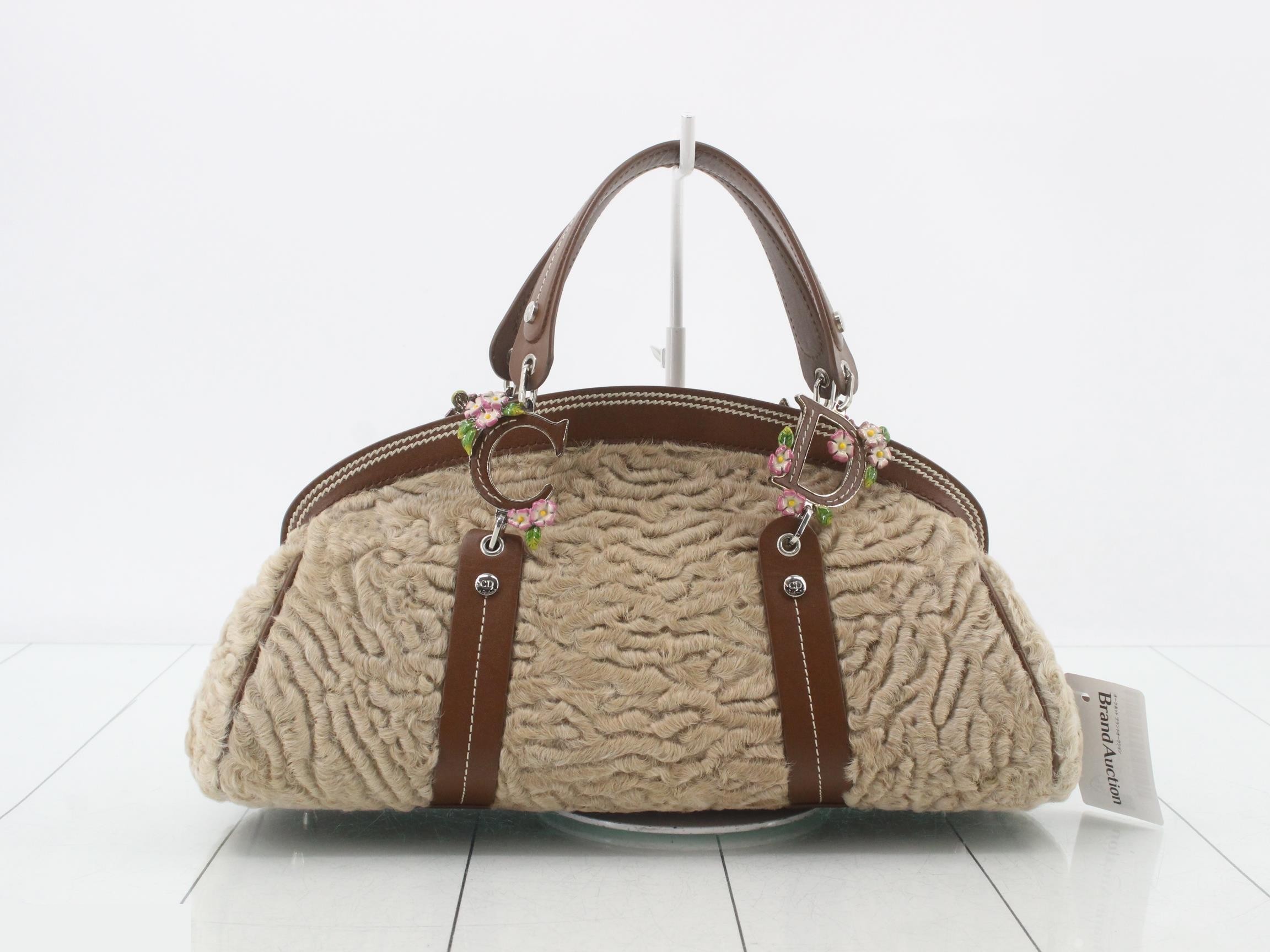 handbag — view 2