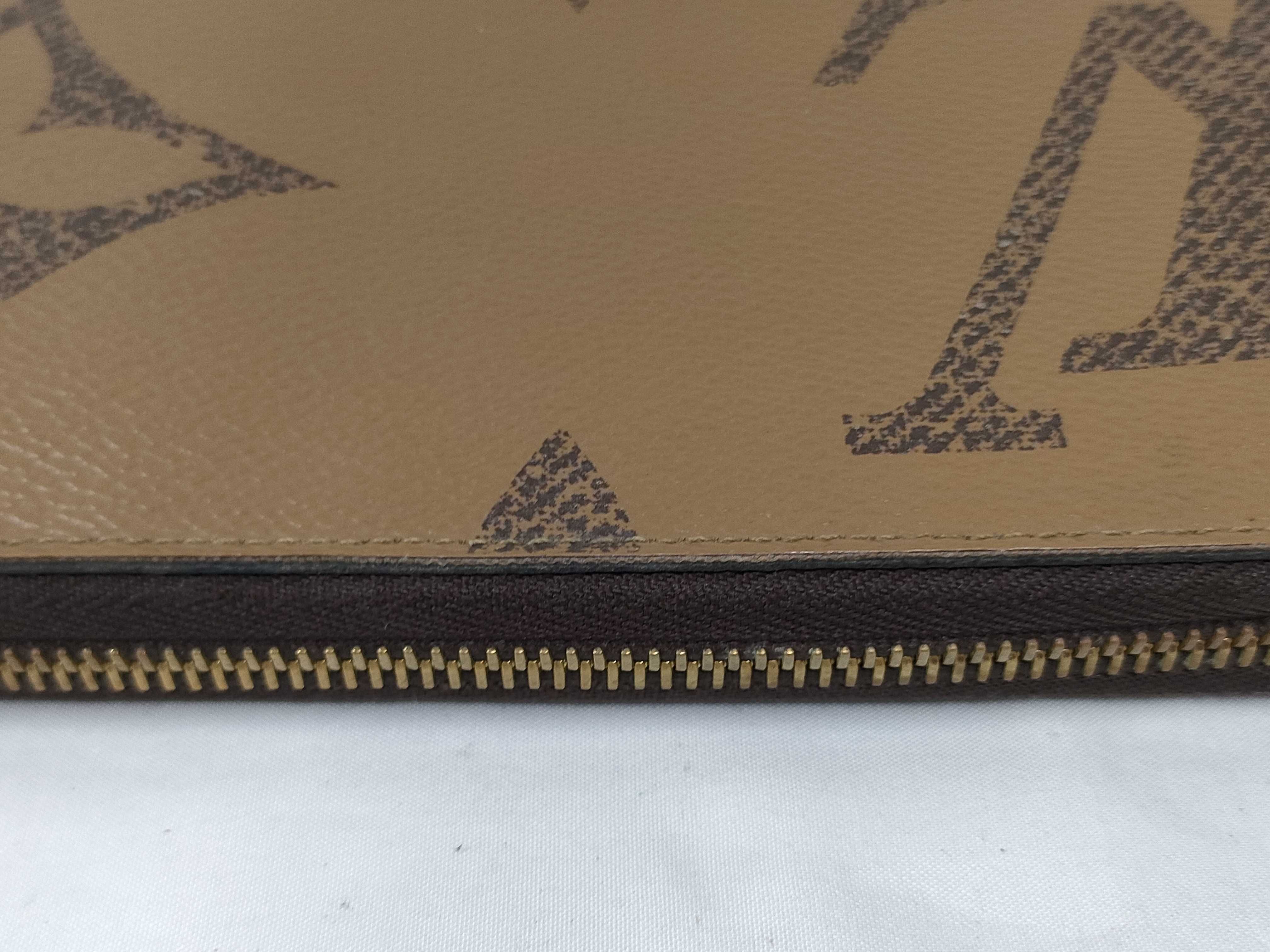 Giant Reverse Zippy Wallet M69353 — view 7