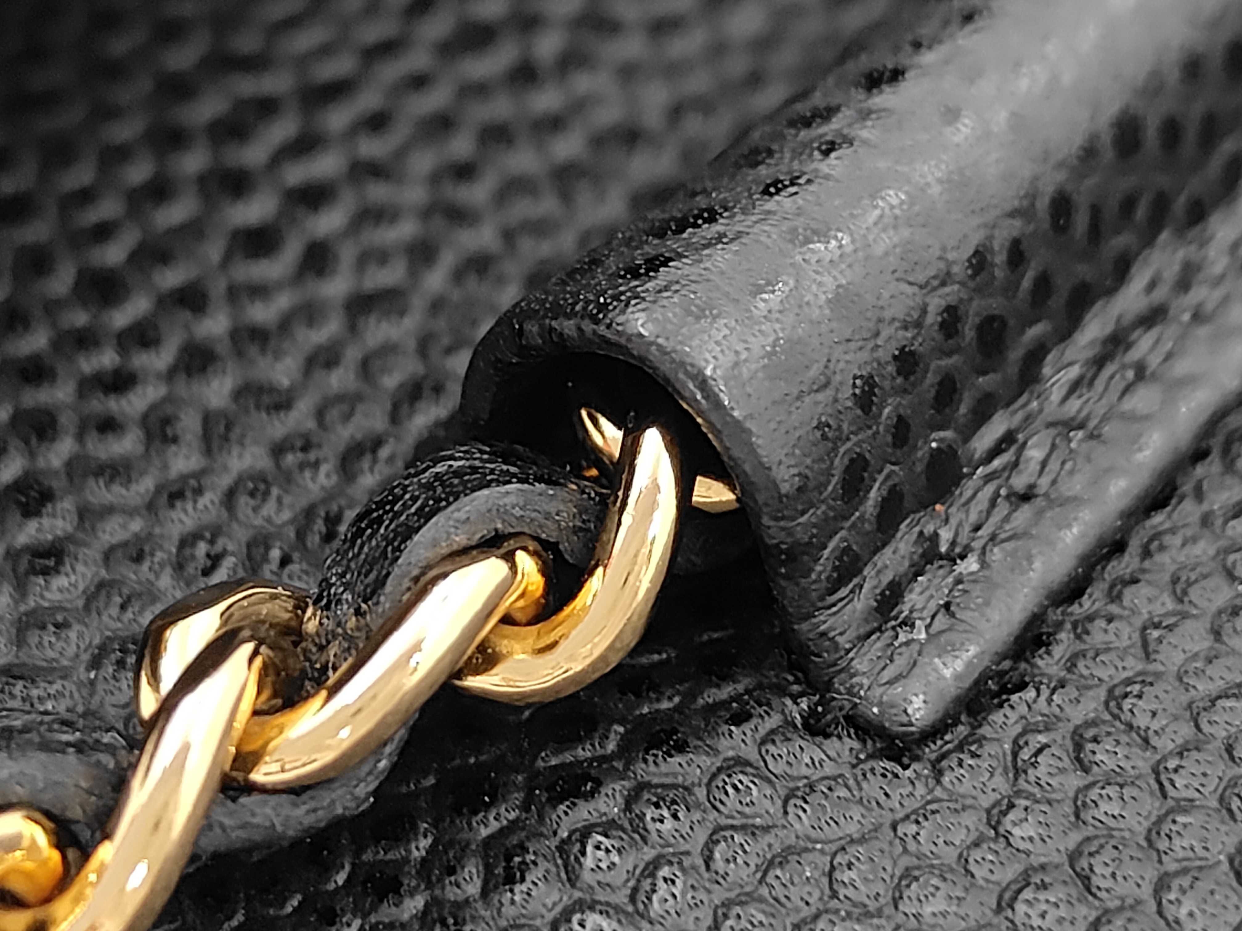 Chain Wallet Shoulder Bag — view 7