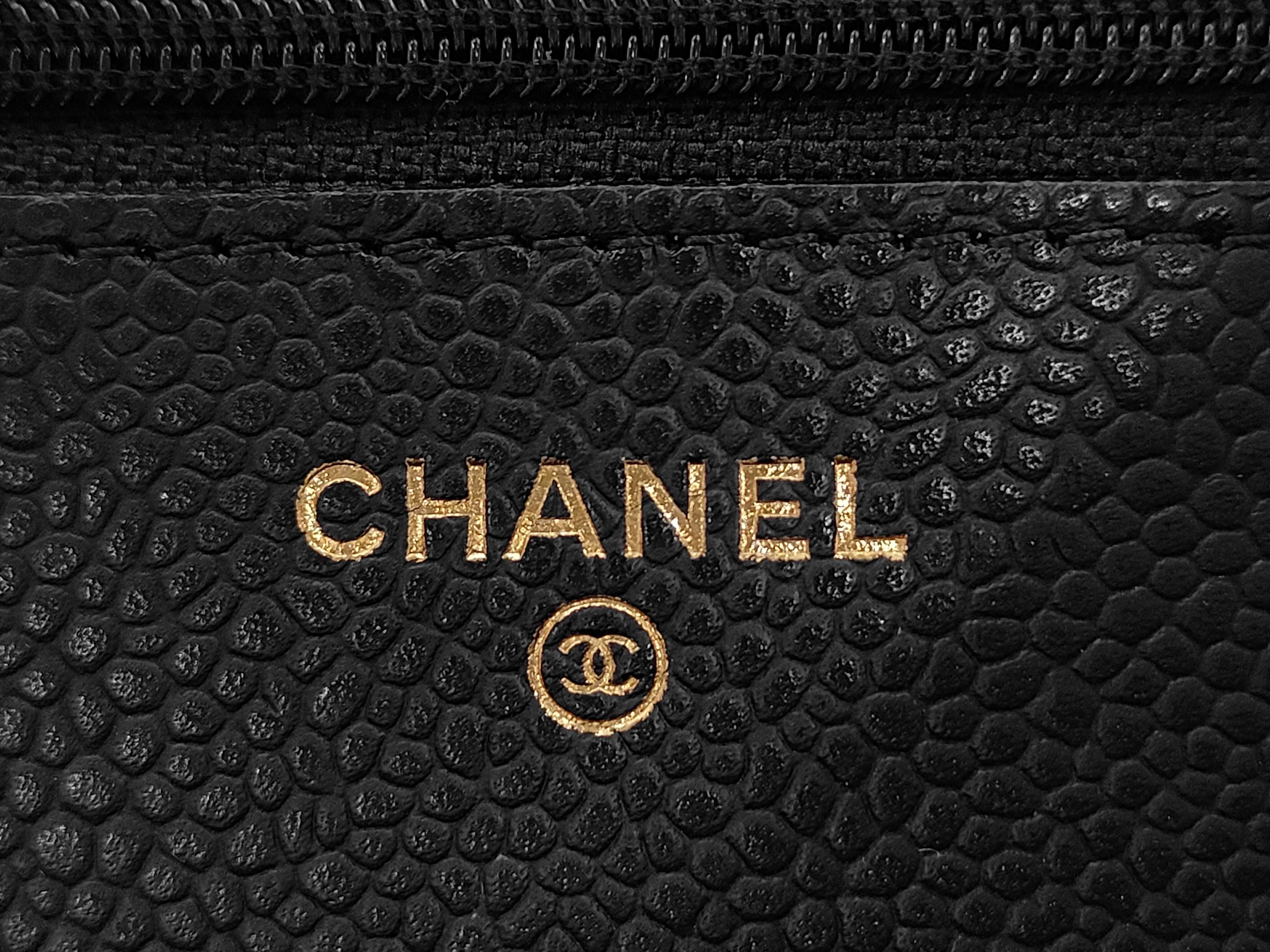 Chain Wallet Shoulder Bag — view 10