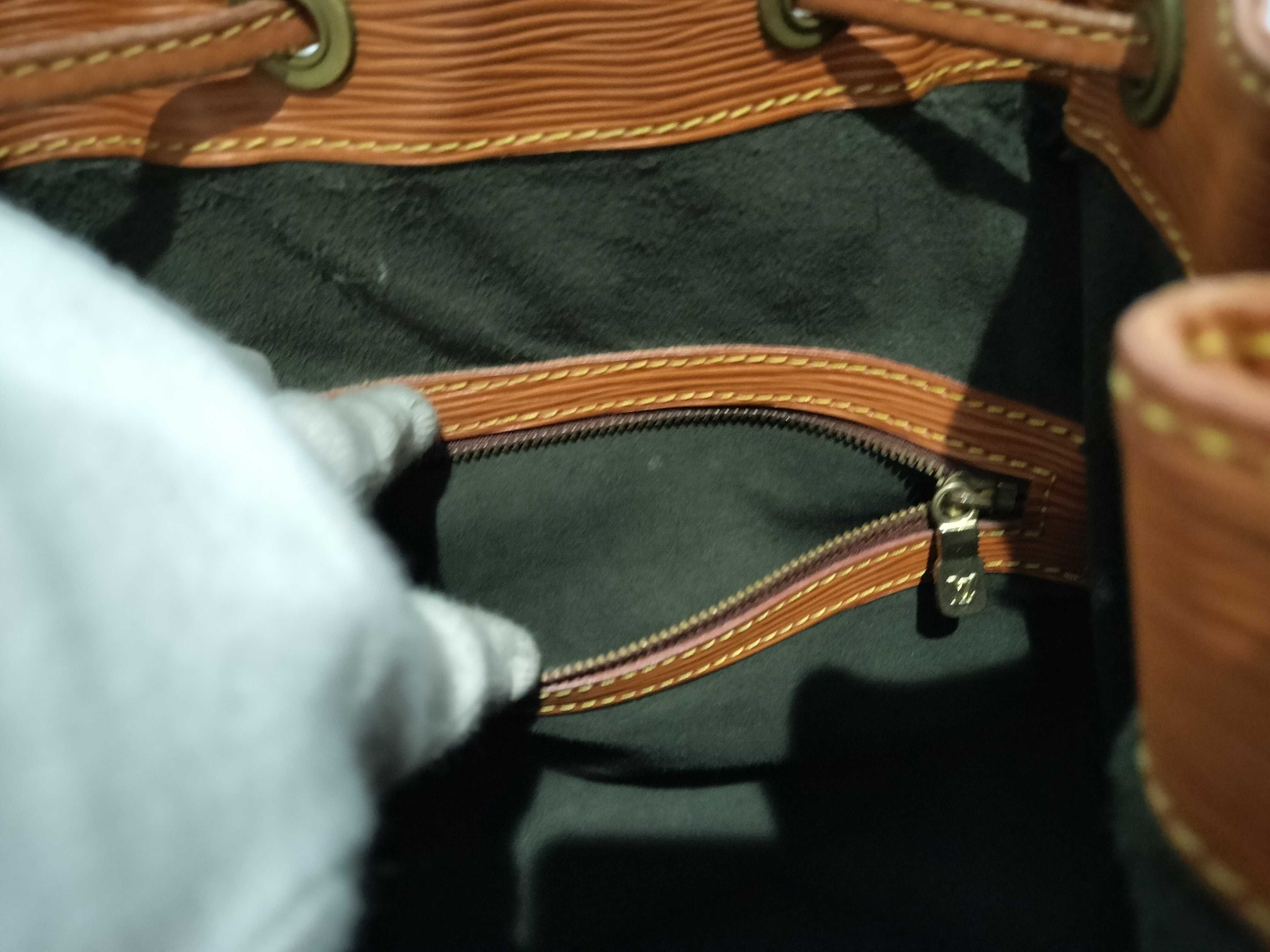 Epi Noé Shoulder Bag — view 12