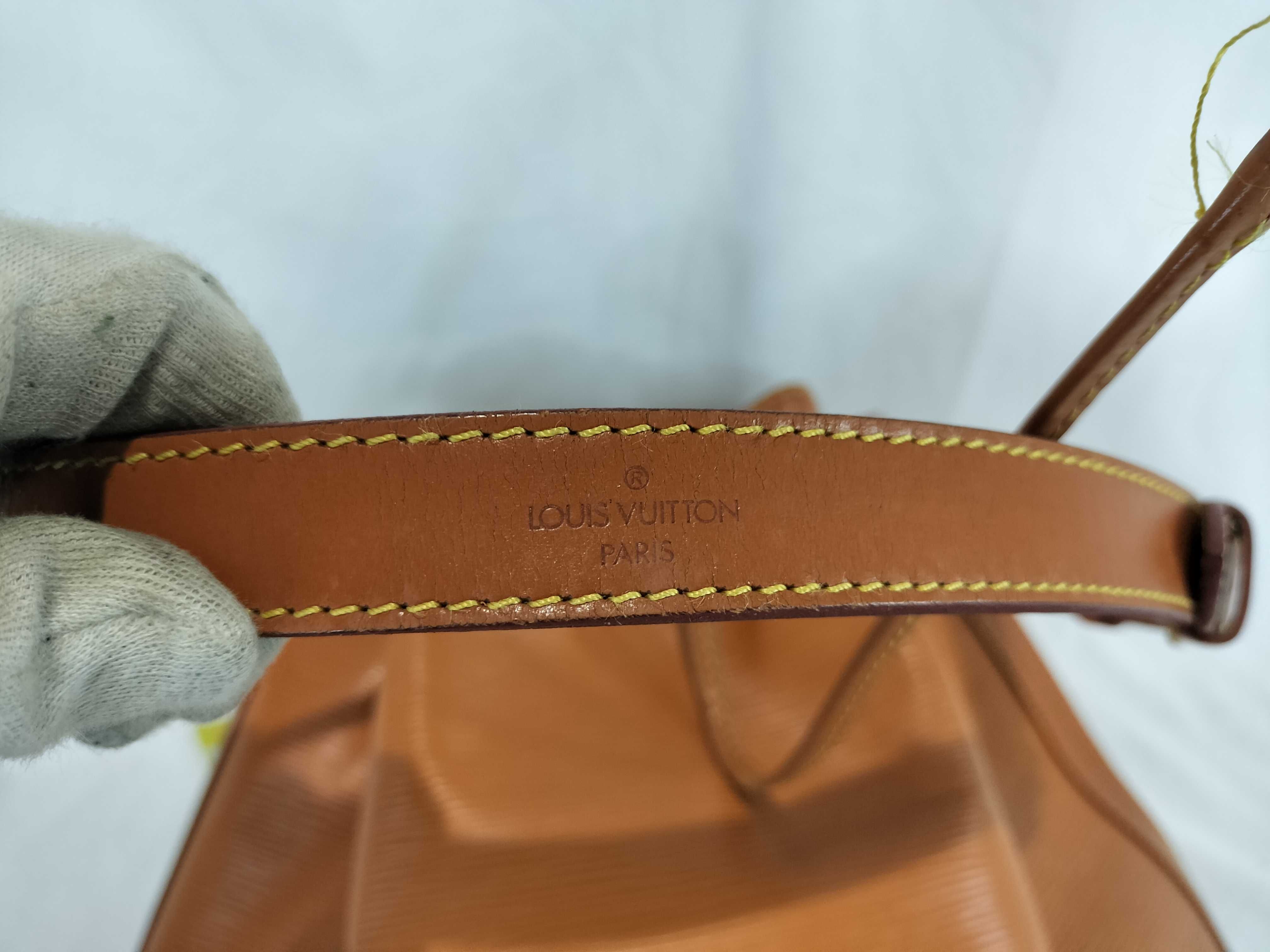 Epi Noé Shoulder Bag — view 13