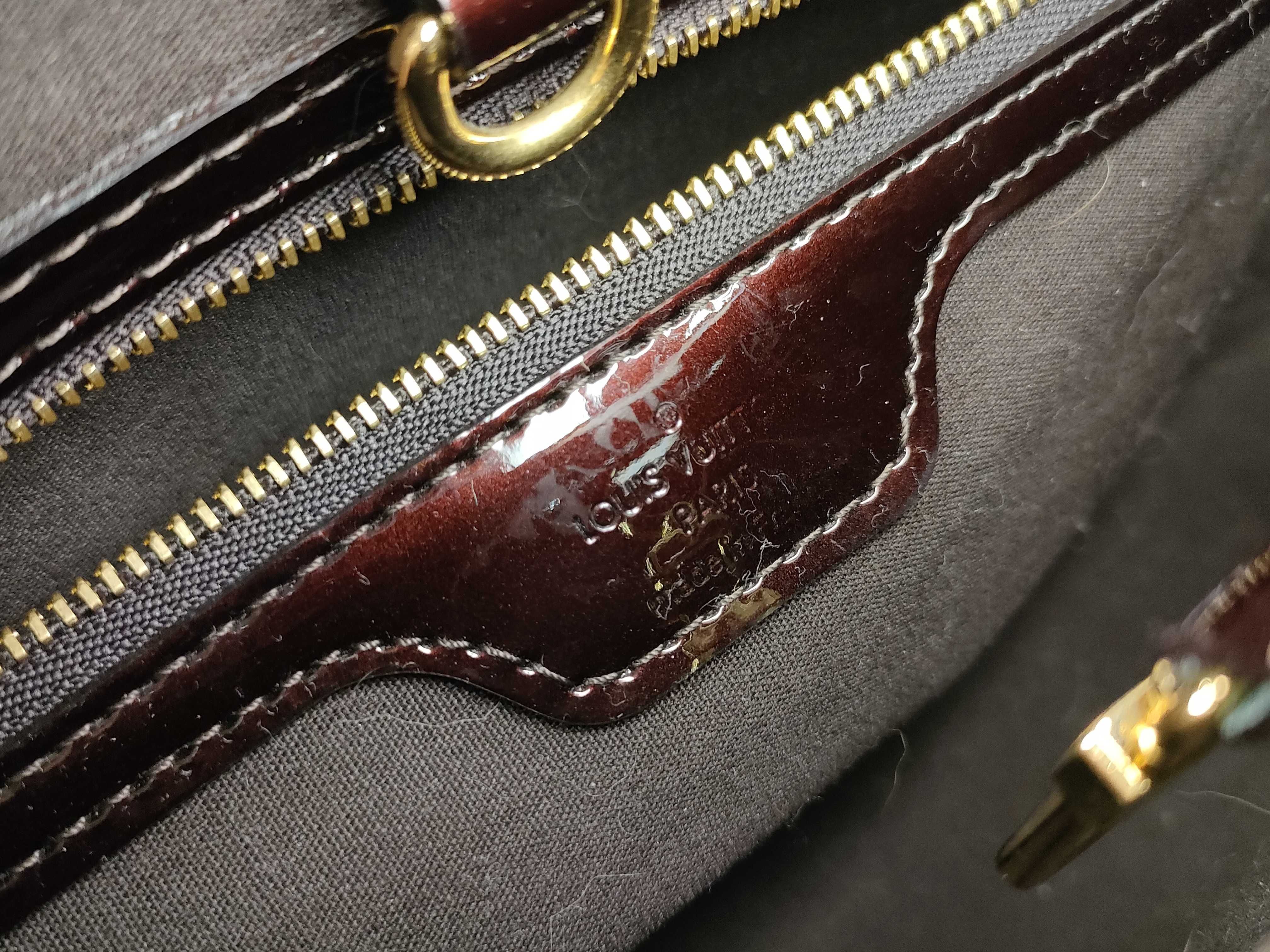 Vernis Black Wine Red Stripe Monogram Vernis Rayures Wilshire PM Handbag — view 11