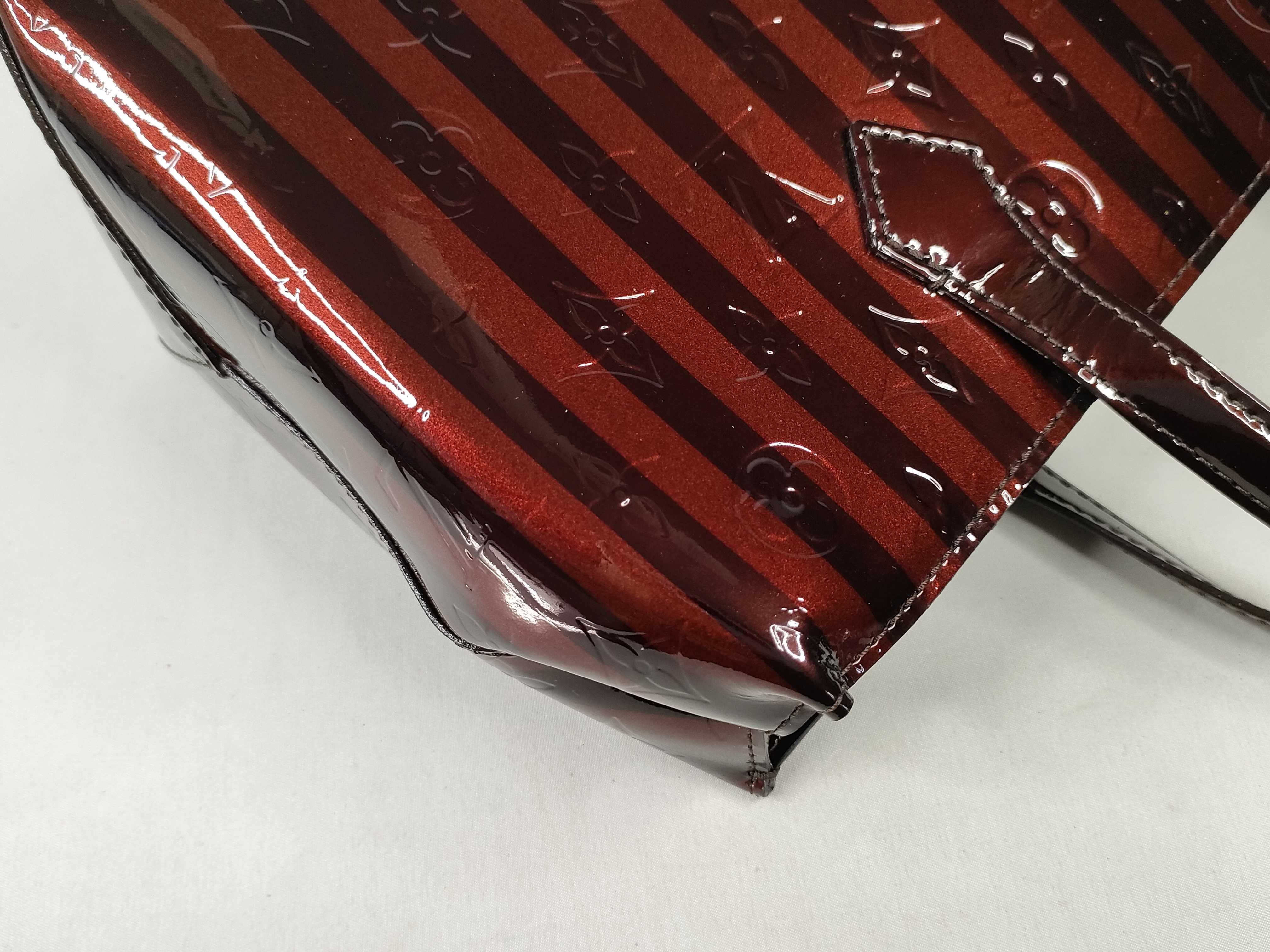Vernis Black Wine Red Stripe Monogram Vernis Rayures Wilshire PM Handbag — view 13