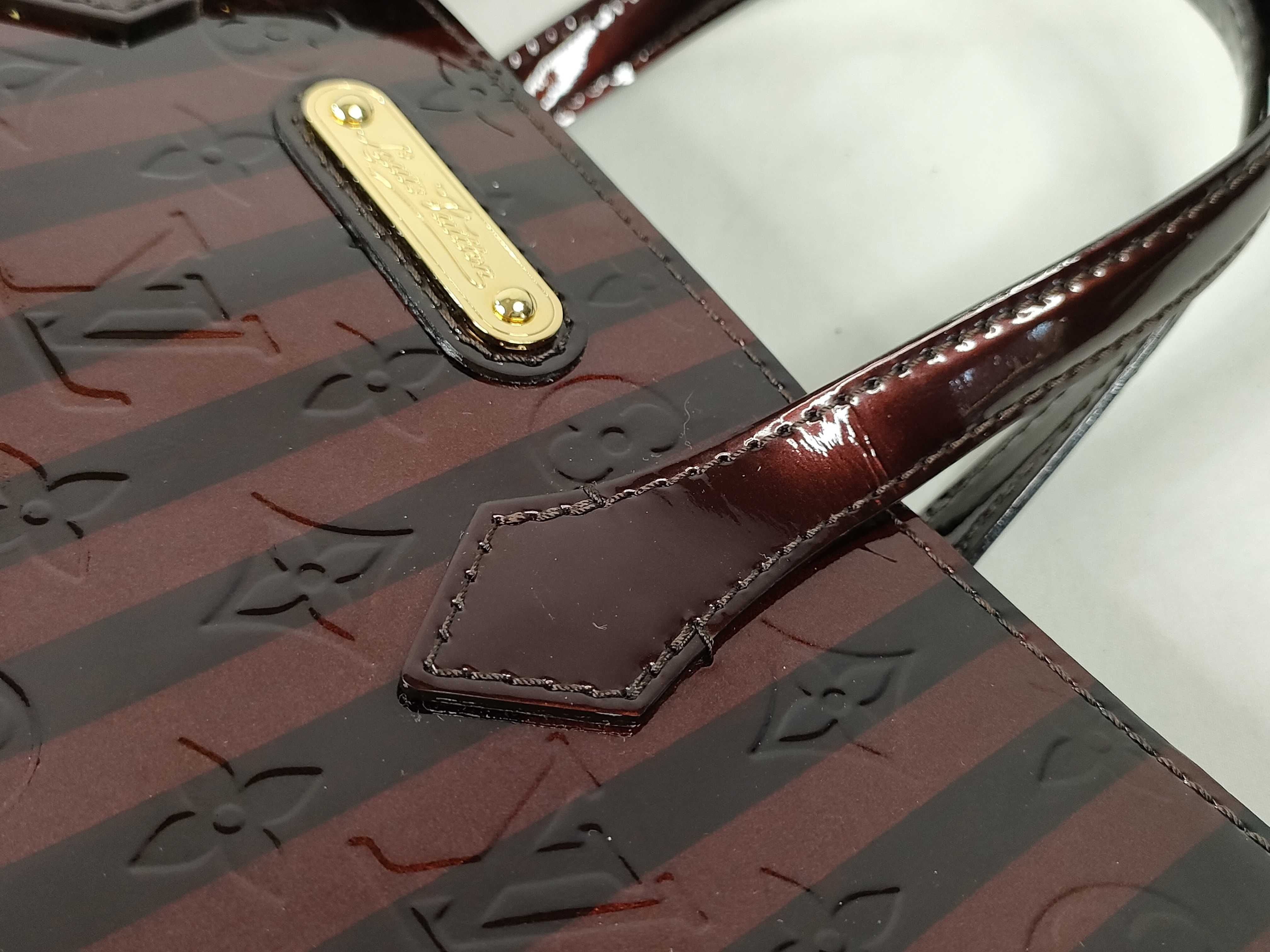 Vernis Black Wine Red Stripe Monogram Vernis Rayures Wilshire PM Handbag — view 5