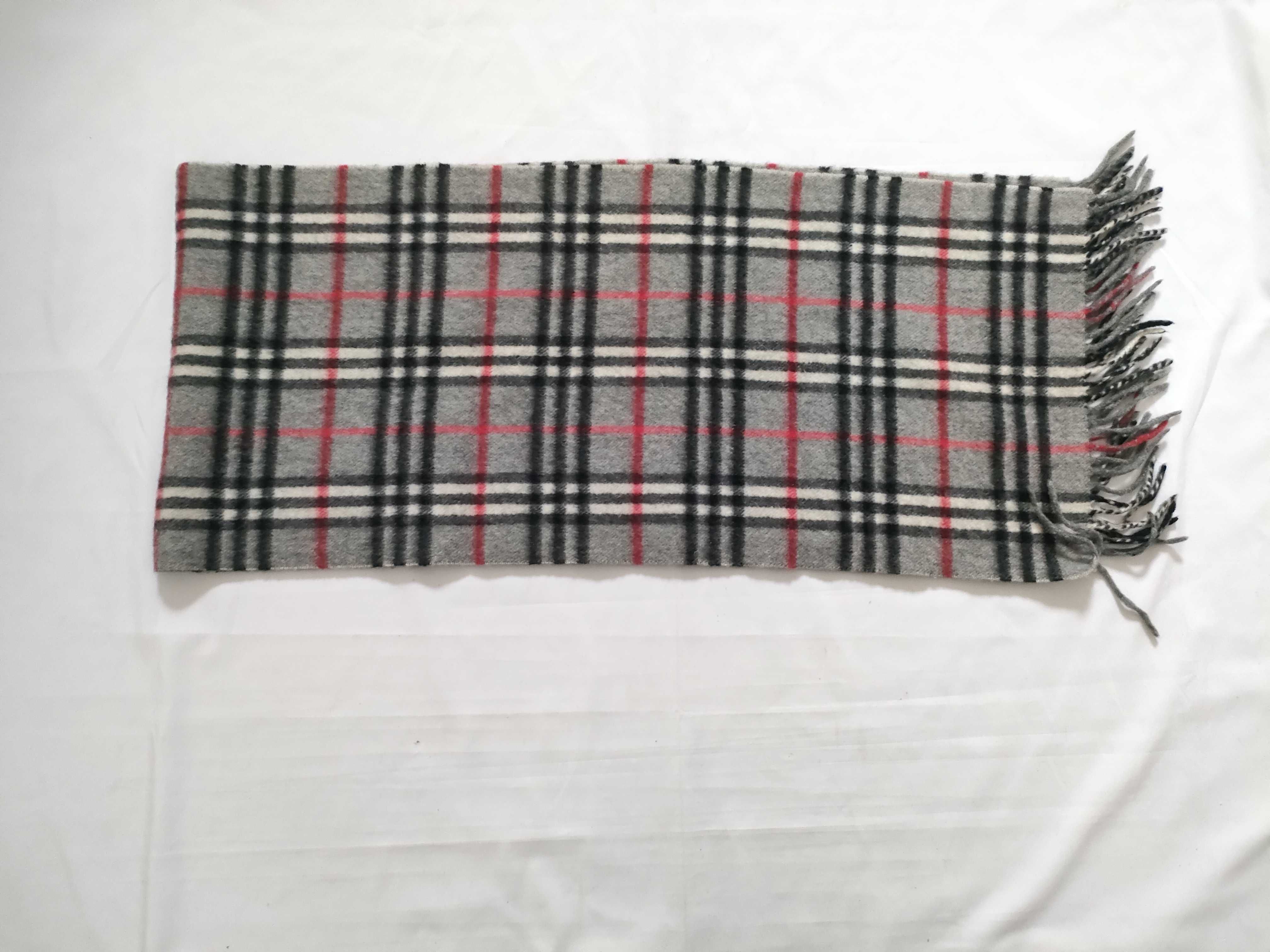 100% Cashmere Scarf, Nova Check Pattern, and other accessories.