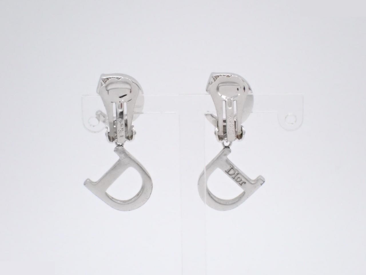 Other lines: Precious metals and earrings — view 2