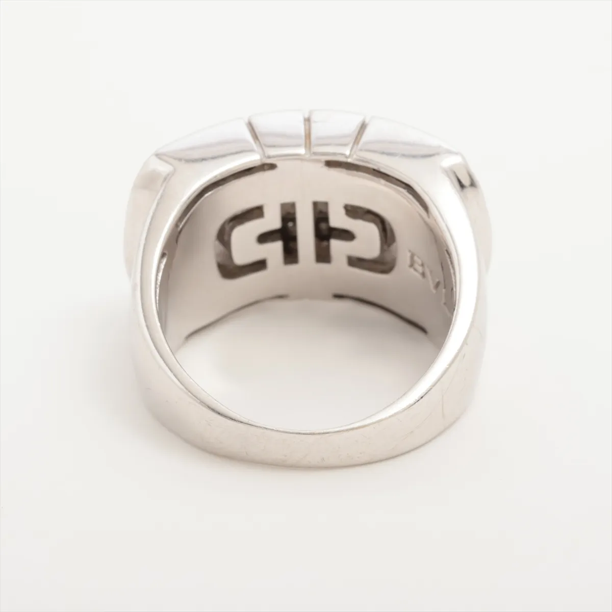 Parentesi diamond ring, 750 (WG), 11.5g. Some markings are — view 2