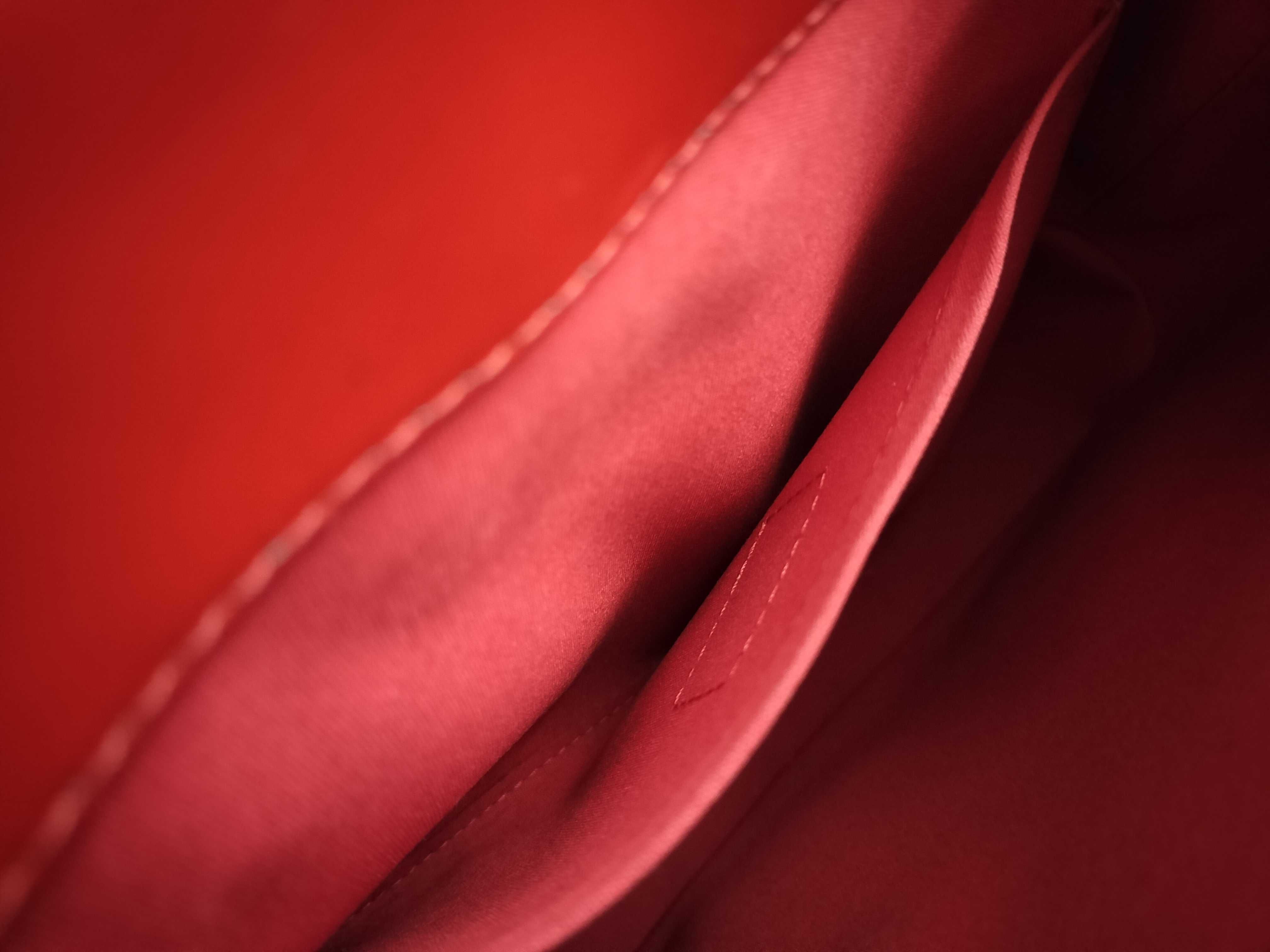 Vernis Louis Vuitton Red Vernis Monogram Skein Bay GM M91287 Shoulder Bag — view 11
