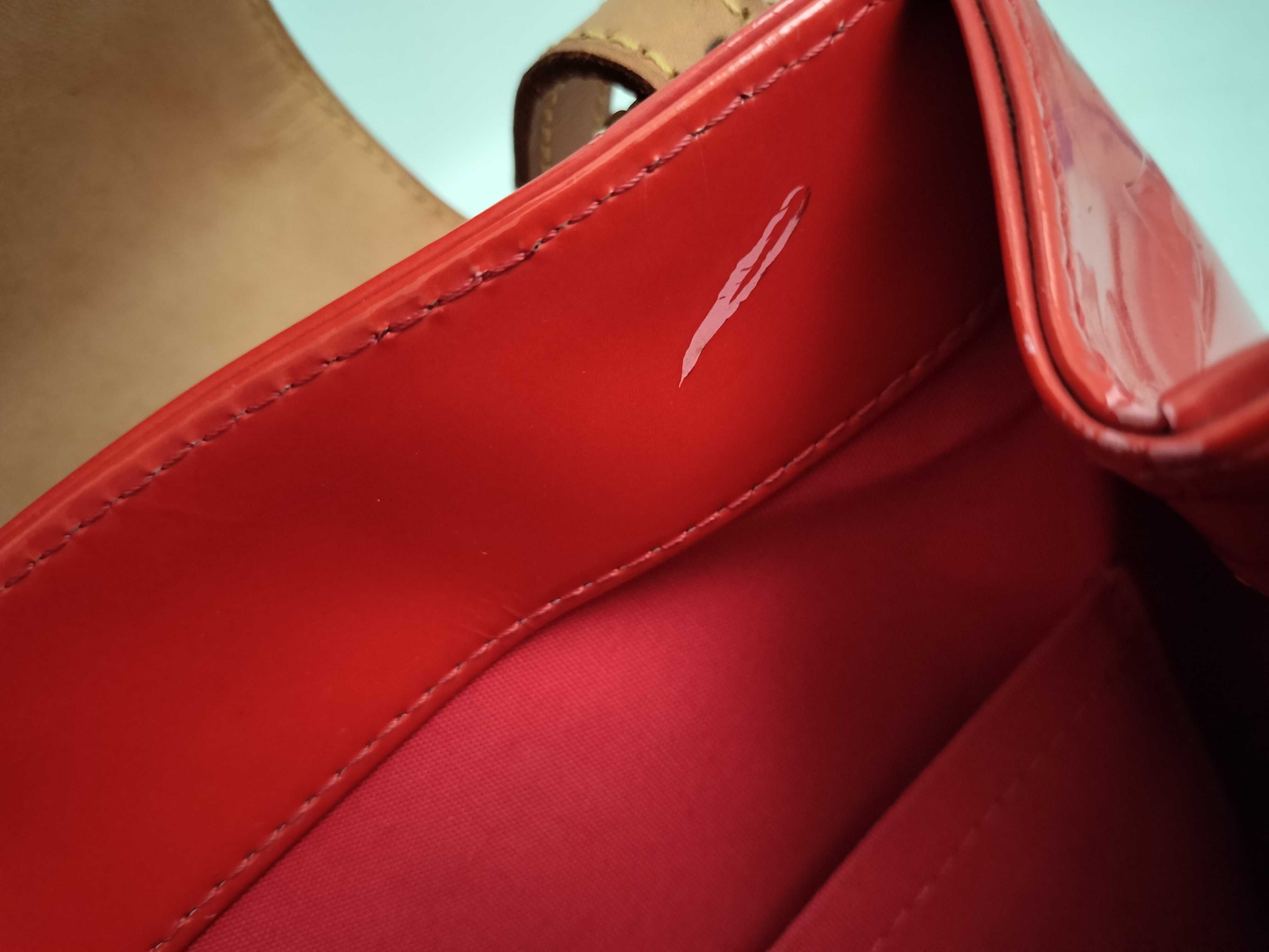 Vernis Louis Vuitton Red Vernis Monogram Skein Bay GM M91287 Shoulder Bag — view 13