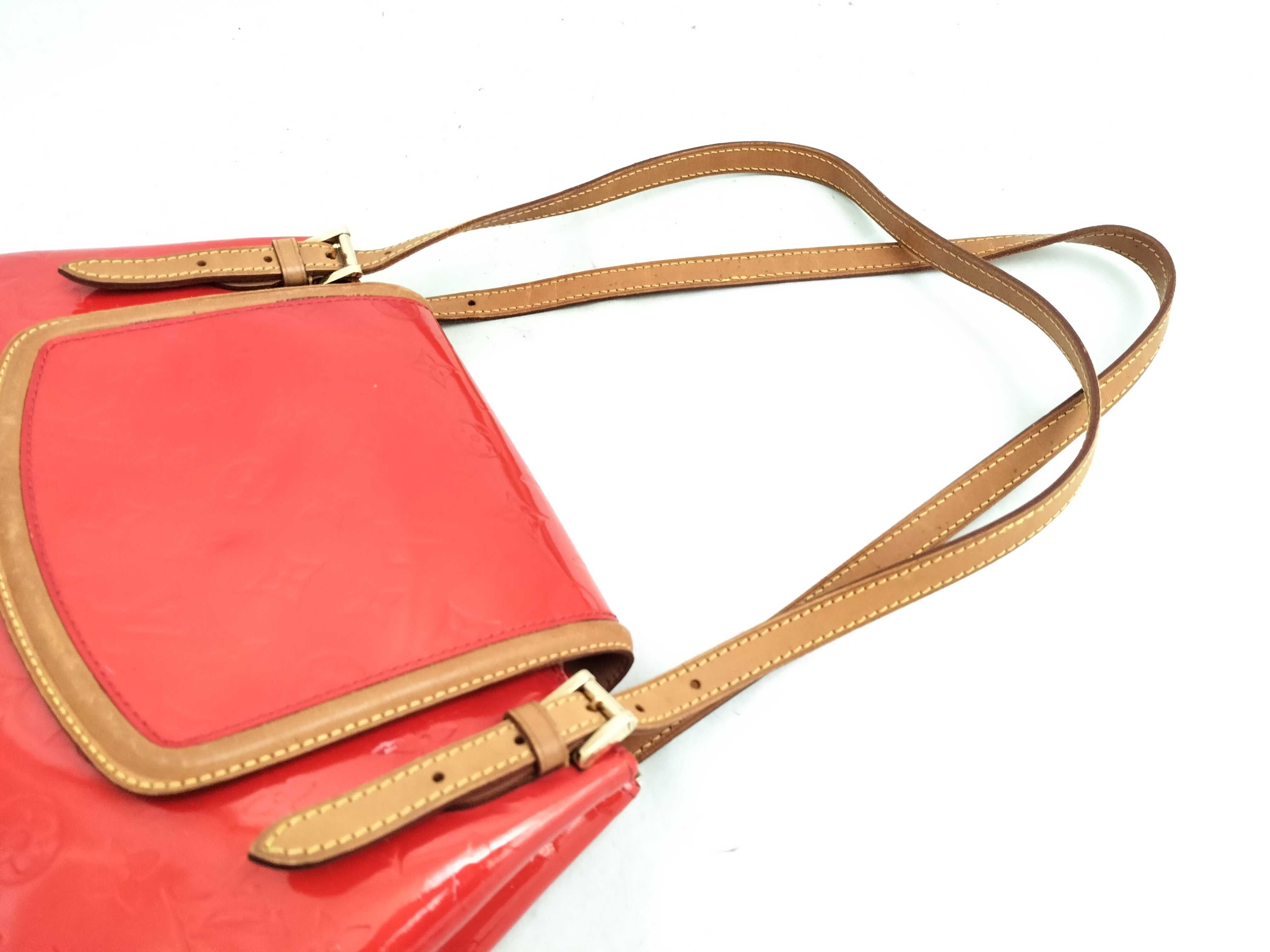 Vernis Louis Vuitton Red Vernis Monogram Skein Bay GM M91287 Shoulder Bag — view 3