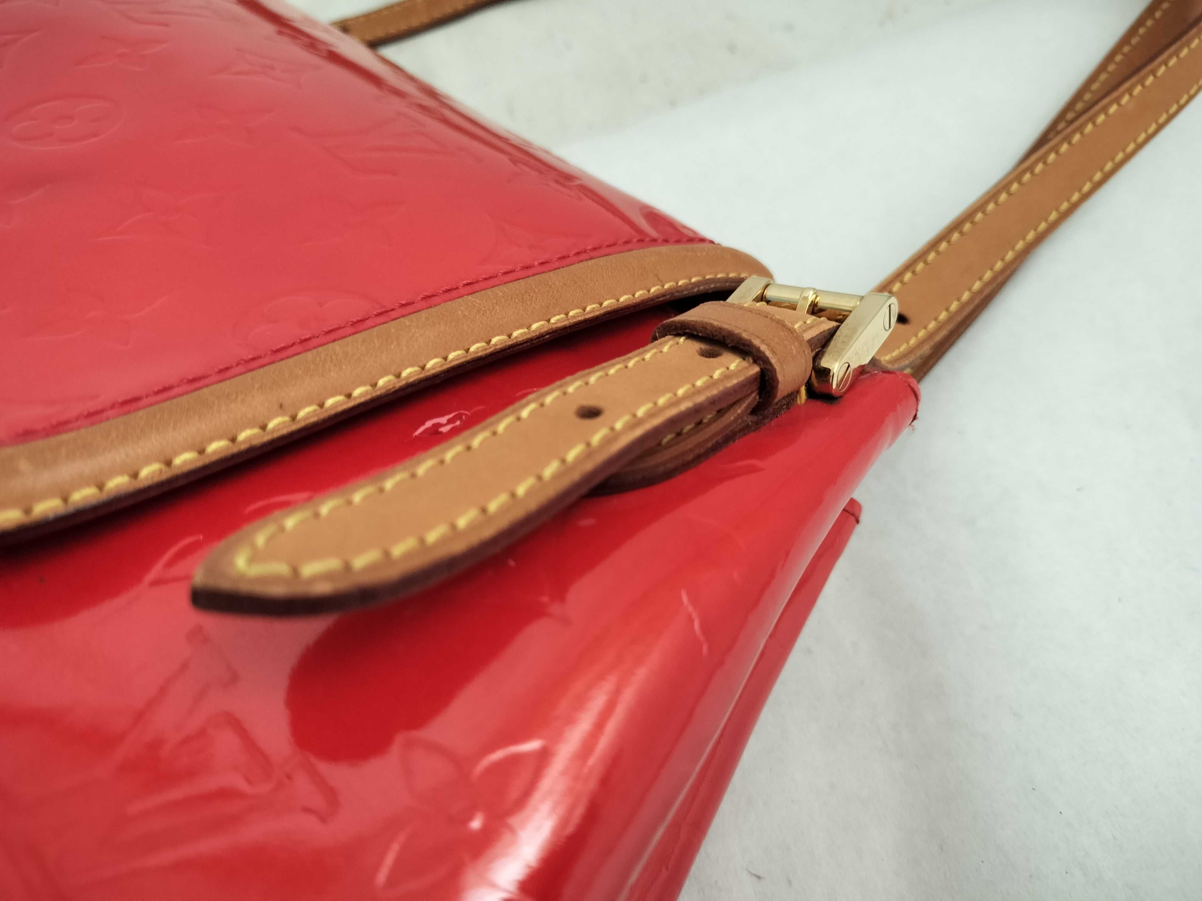 Vernis Louis Vuitton Red Vernis Monogram Skein Bay GM M91287 Shoulder Bag — view 5