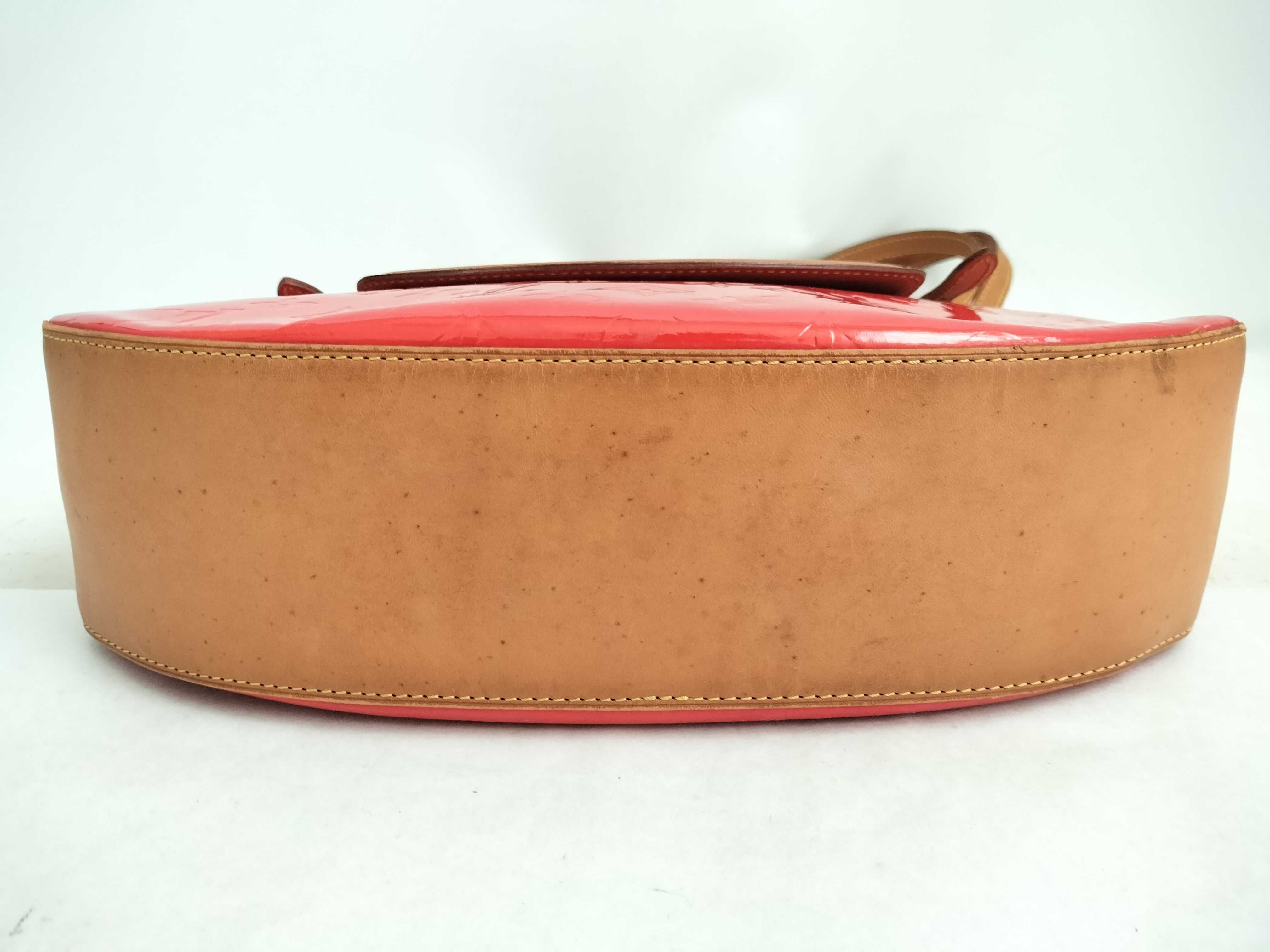 Vernis Louis Vuitton Red Vernis Monogram Skein Bay GM M91287 Shoulder Bag — view 7