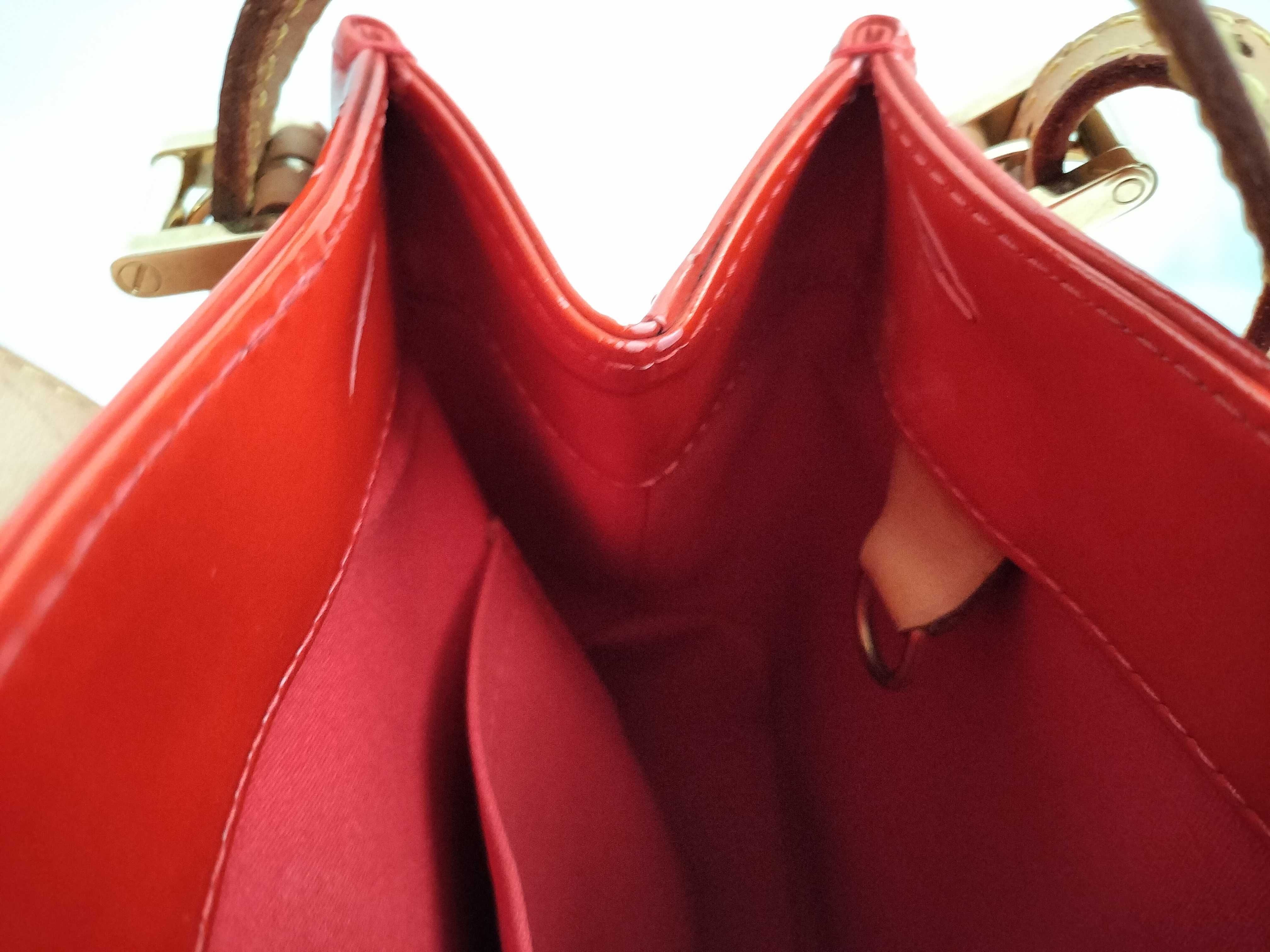 Vernis Louis Vuitton Red Vernis Monogram Skein Bay GM M91287 Shoulder Bag — view 9