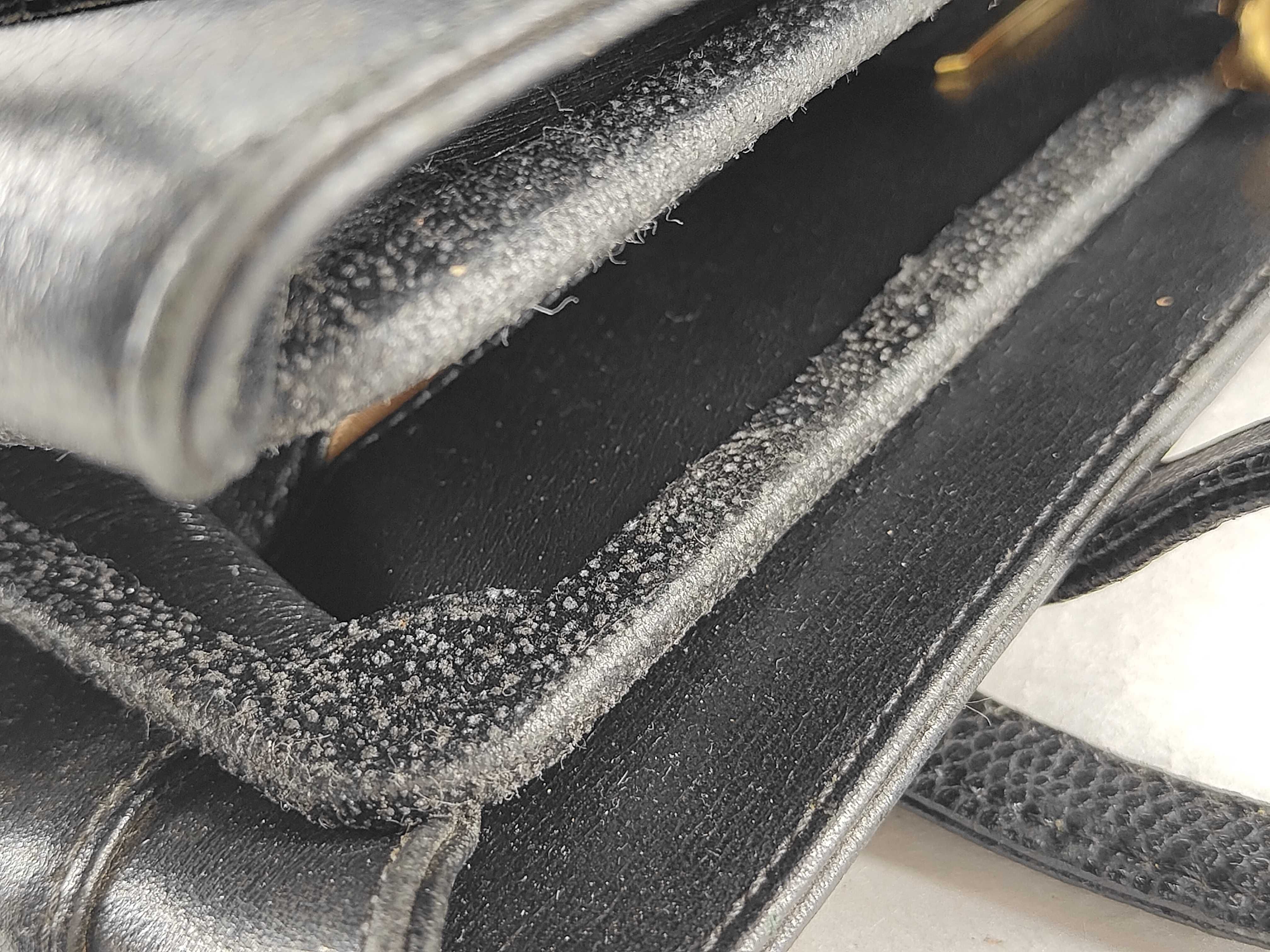 handbag, leather shoulder bag with clasp closure — view 14