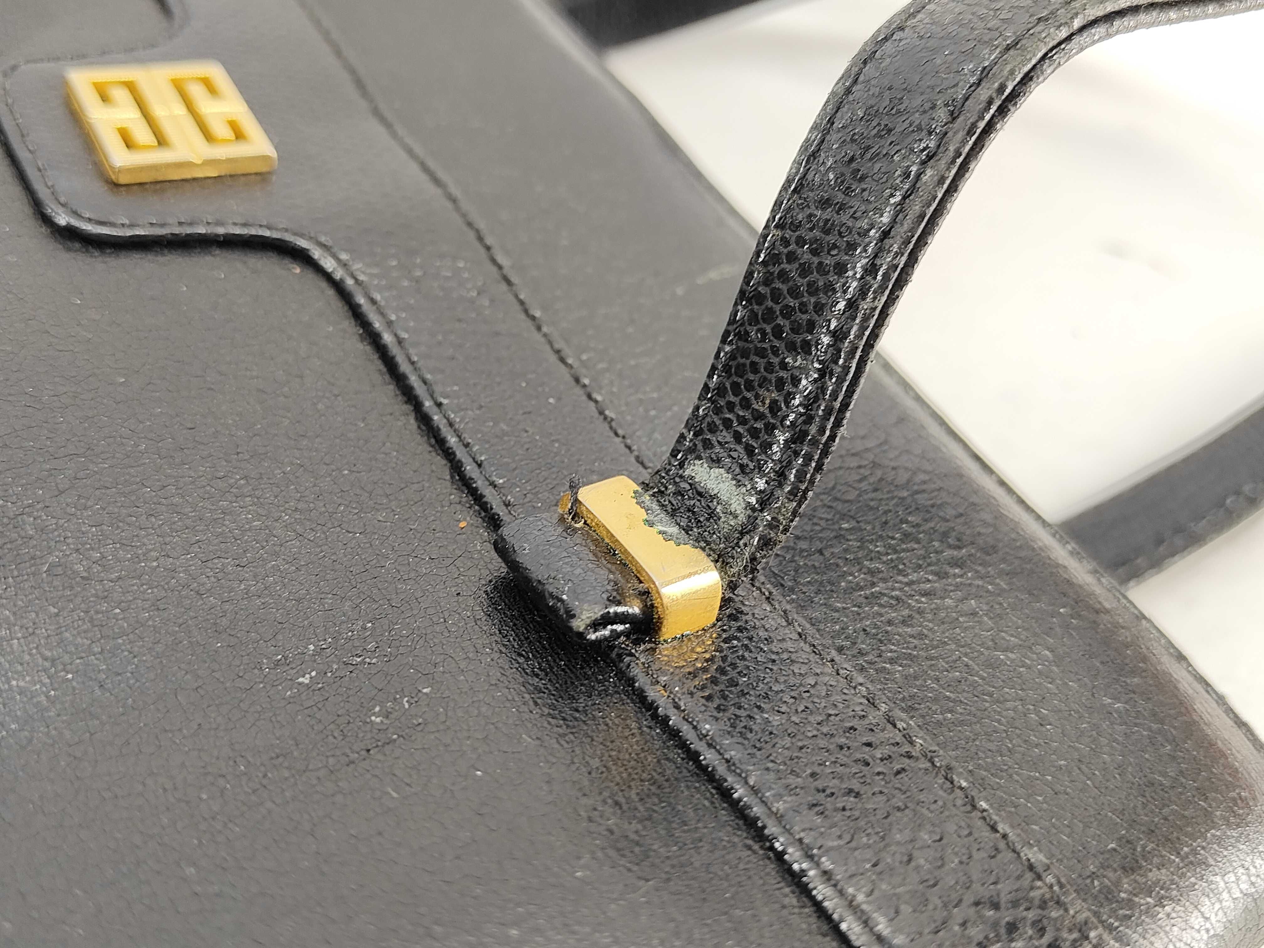 handbag, leather shoulder bag with clasp closure — view 6