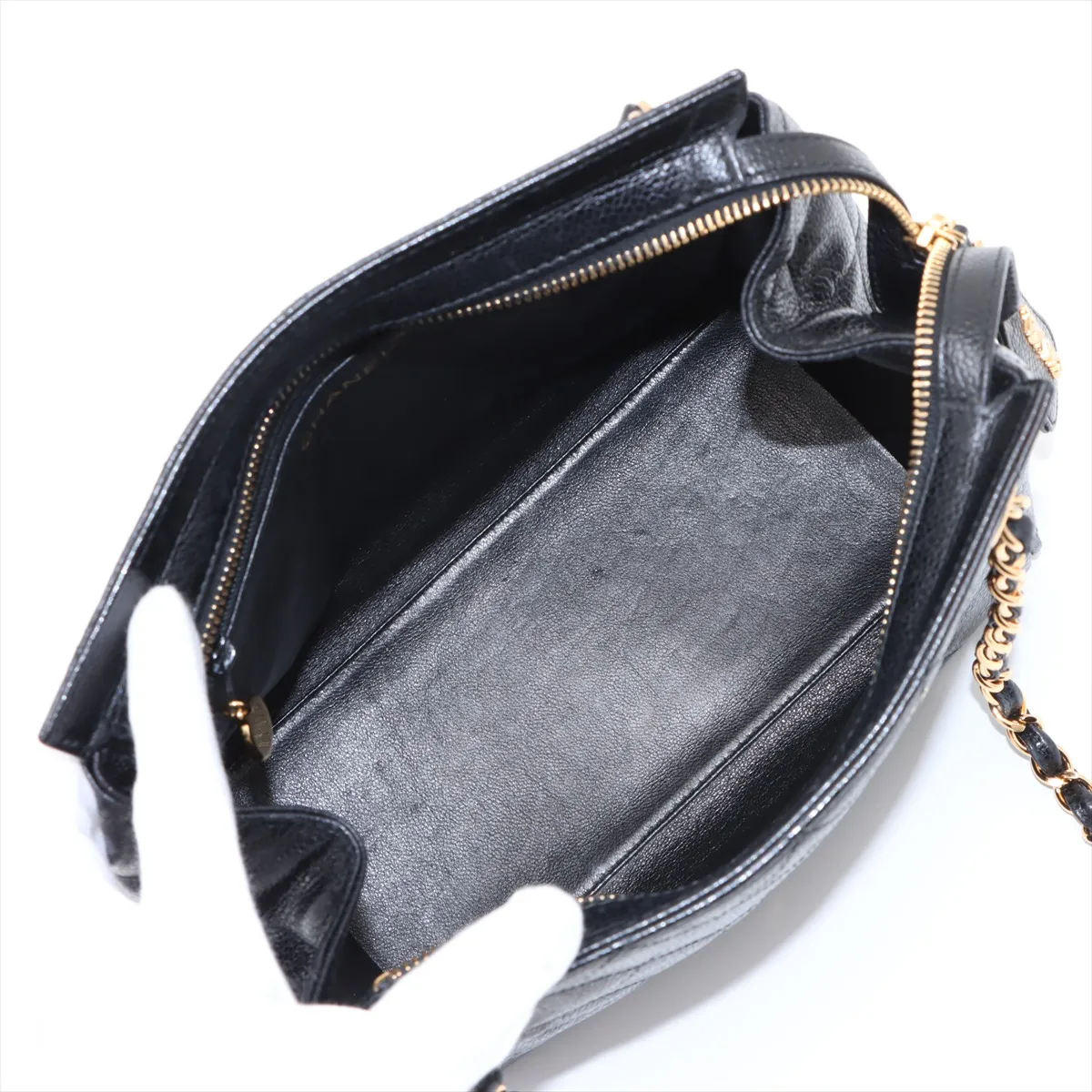 Matelasse Caviar Skin Chain Tote Bag Black Gold Hardware 3853291 No. 3 Guarantee Discoloration — view 7