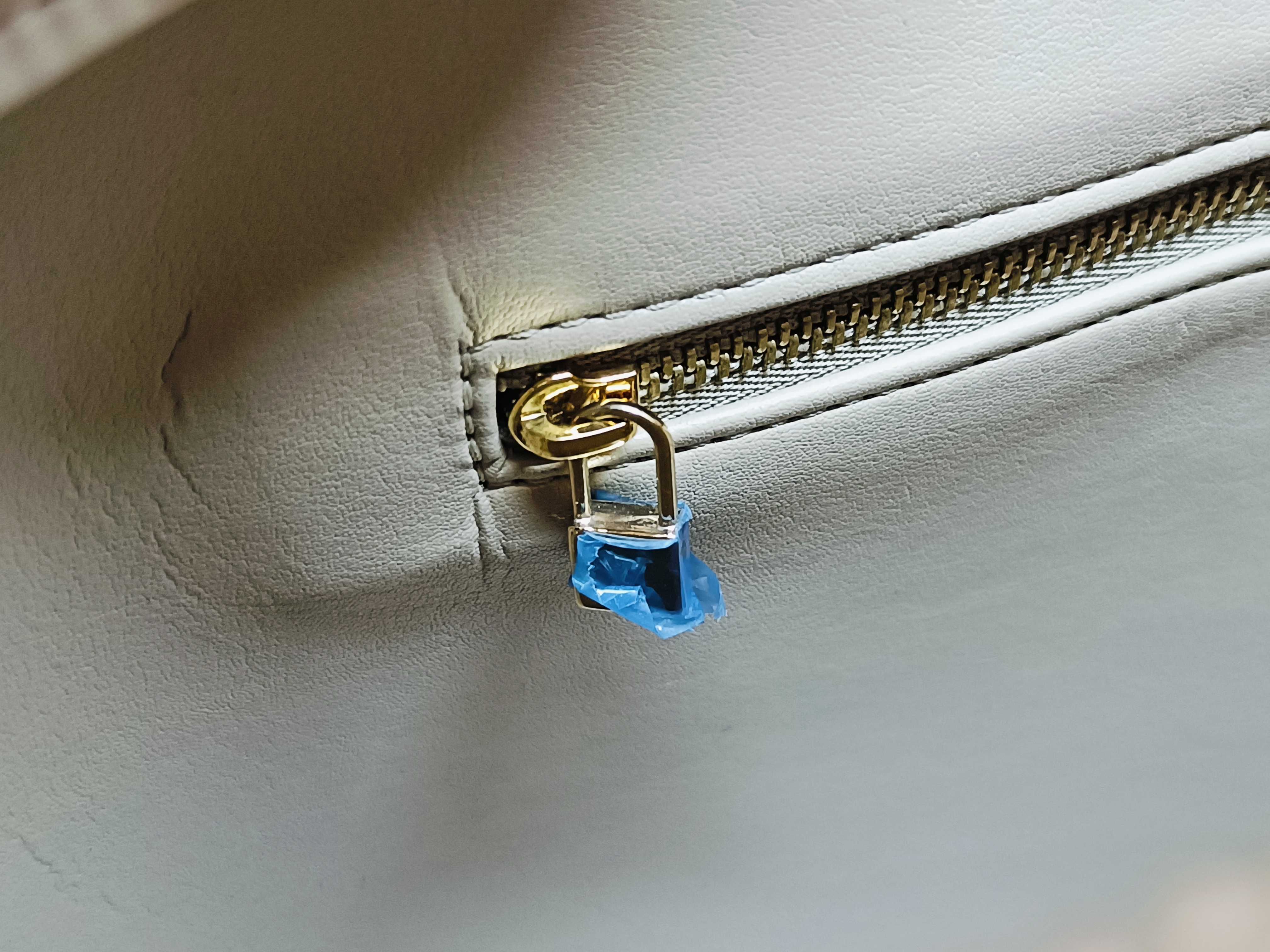 Vernis M91092 Hust Handbag — view 12