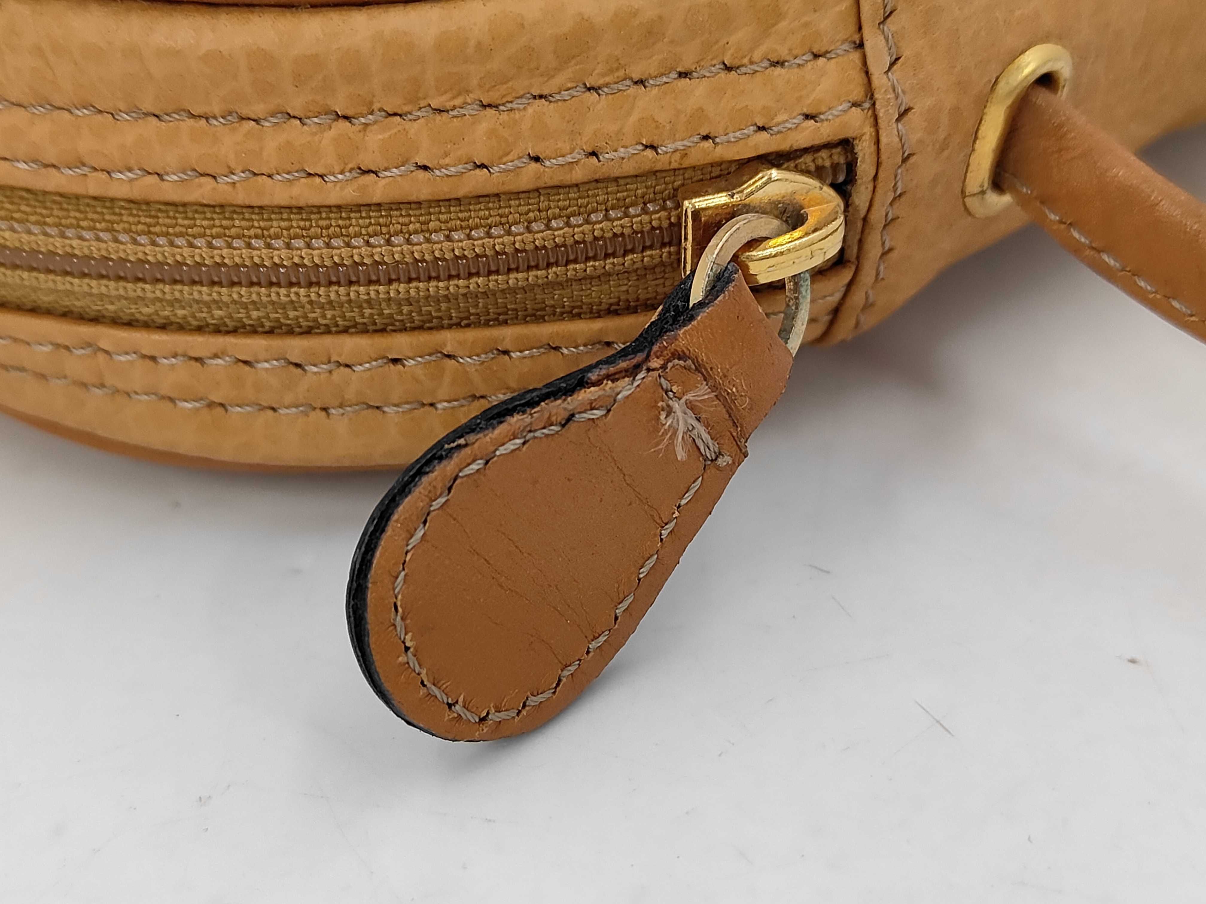 shoulder bag — view 11