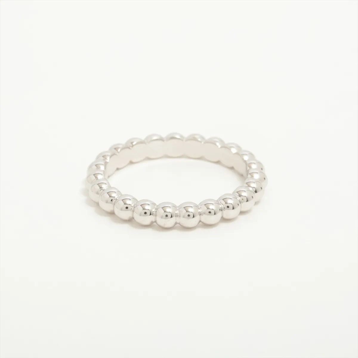 Perlee Ring, 750 (WG), 3.7g, Size 50, JO939450, VCARN9PC50 — view 2