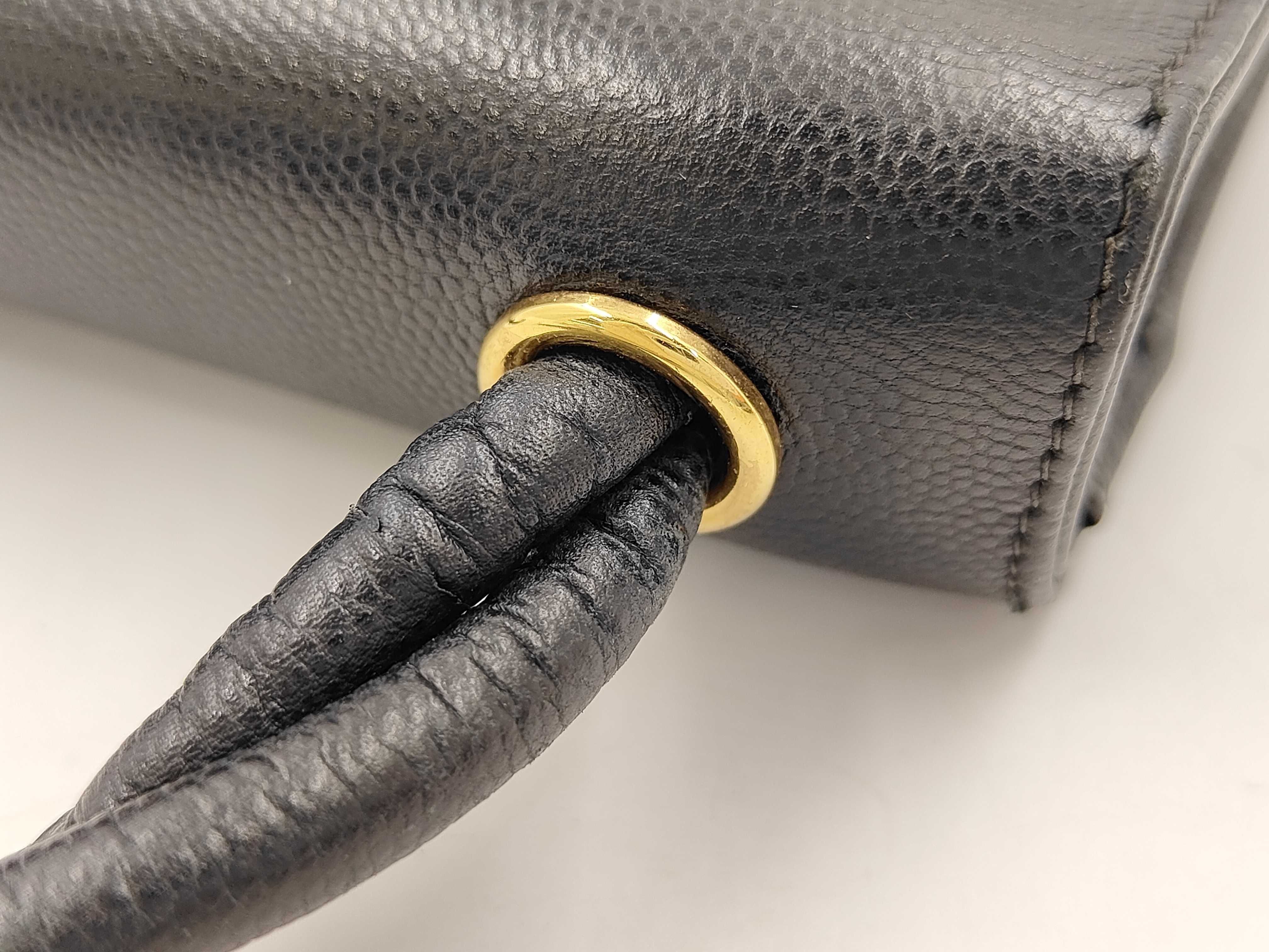 Caviar Skin Wave Shoulder Bag, Black with Gold Hardware, with original seal, serial number 5211402. — view 11