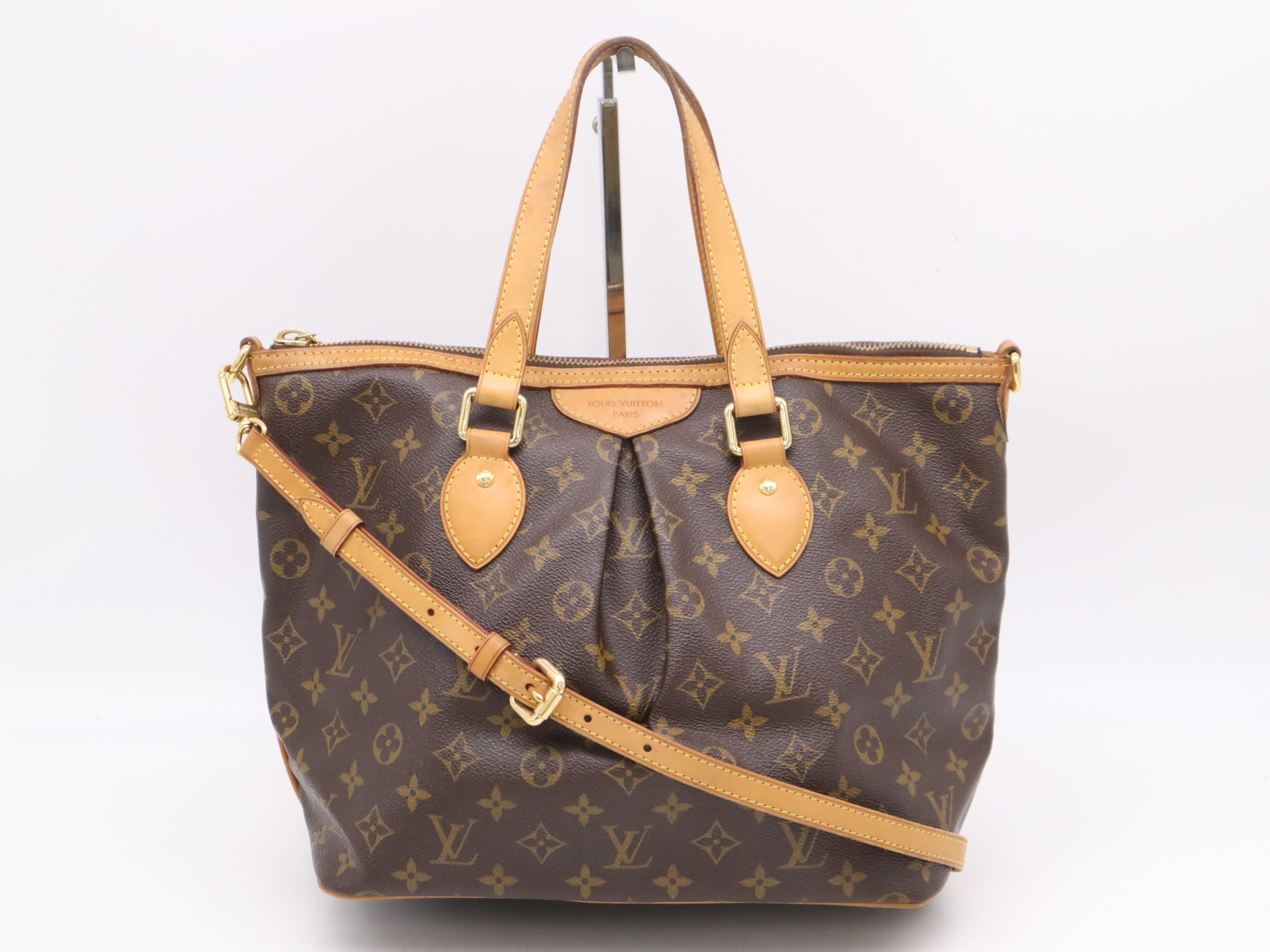 Palermo PM with shoulder strap