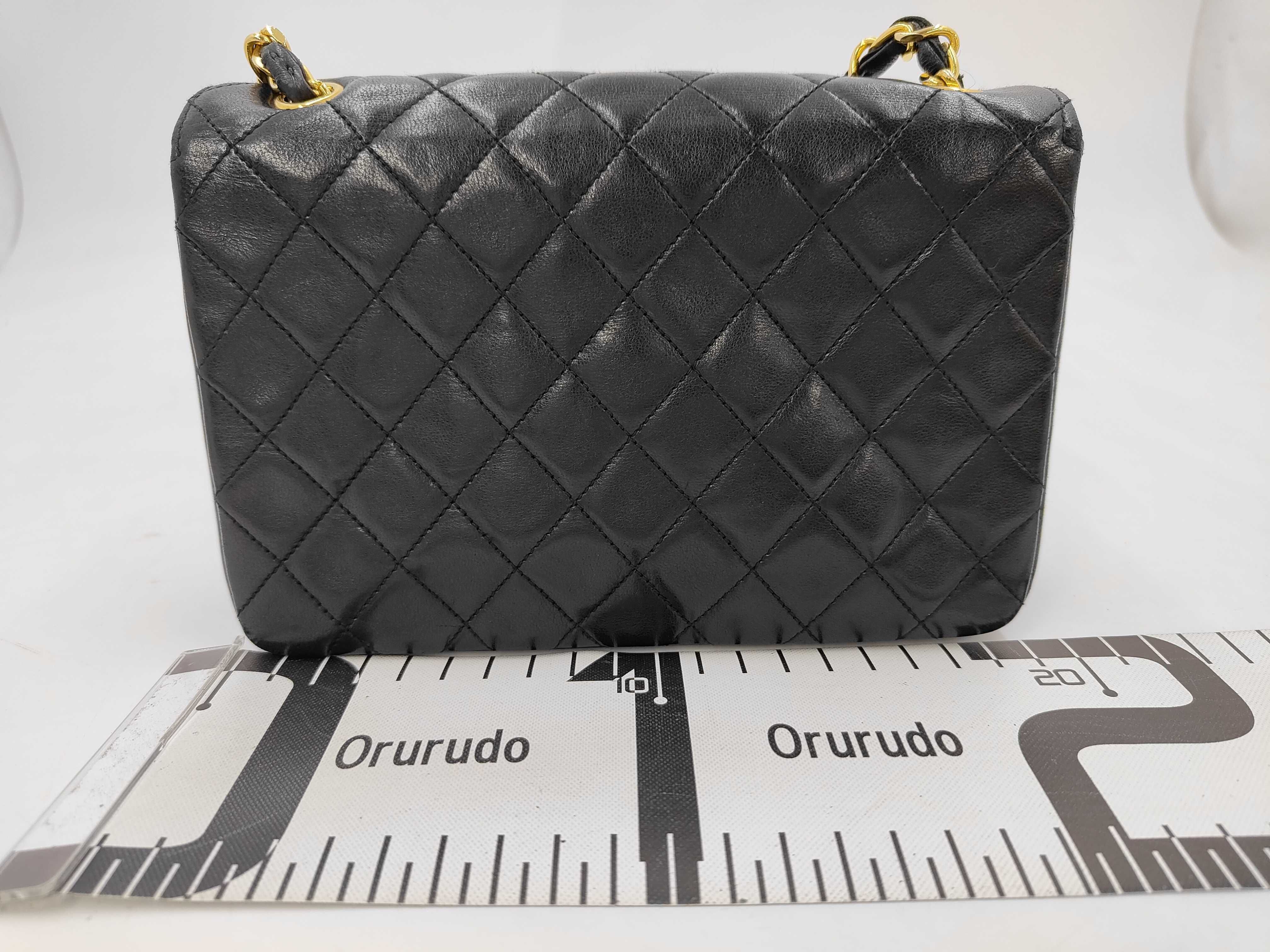 Matelassé 20 Turnlock Shoulder Bag — view 2