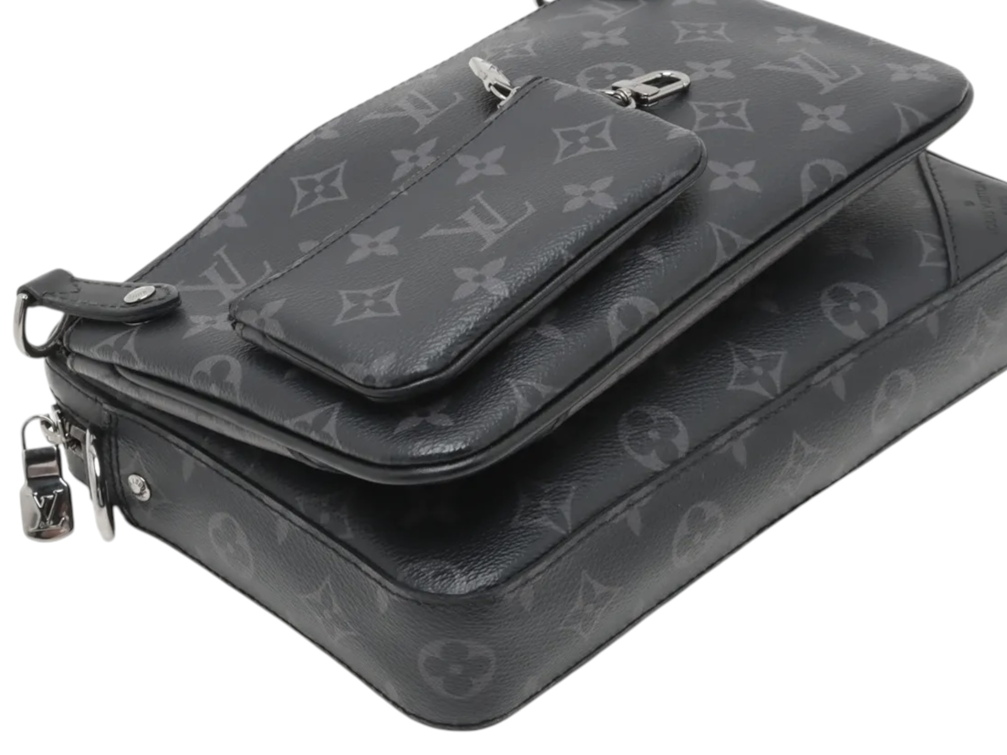 Monogram Eclipse Trio Messenger M69443 Black (RFID detected) Shoulder Bag — view 4
