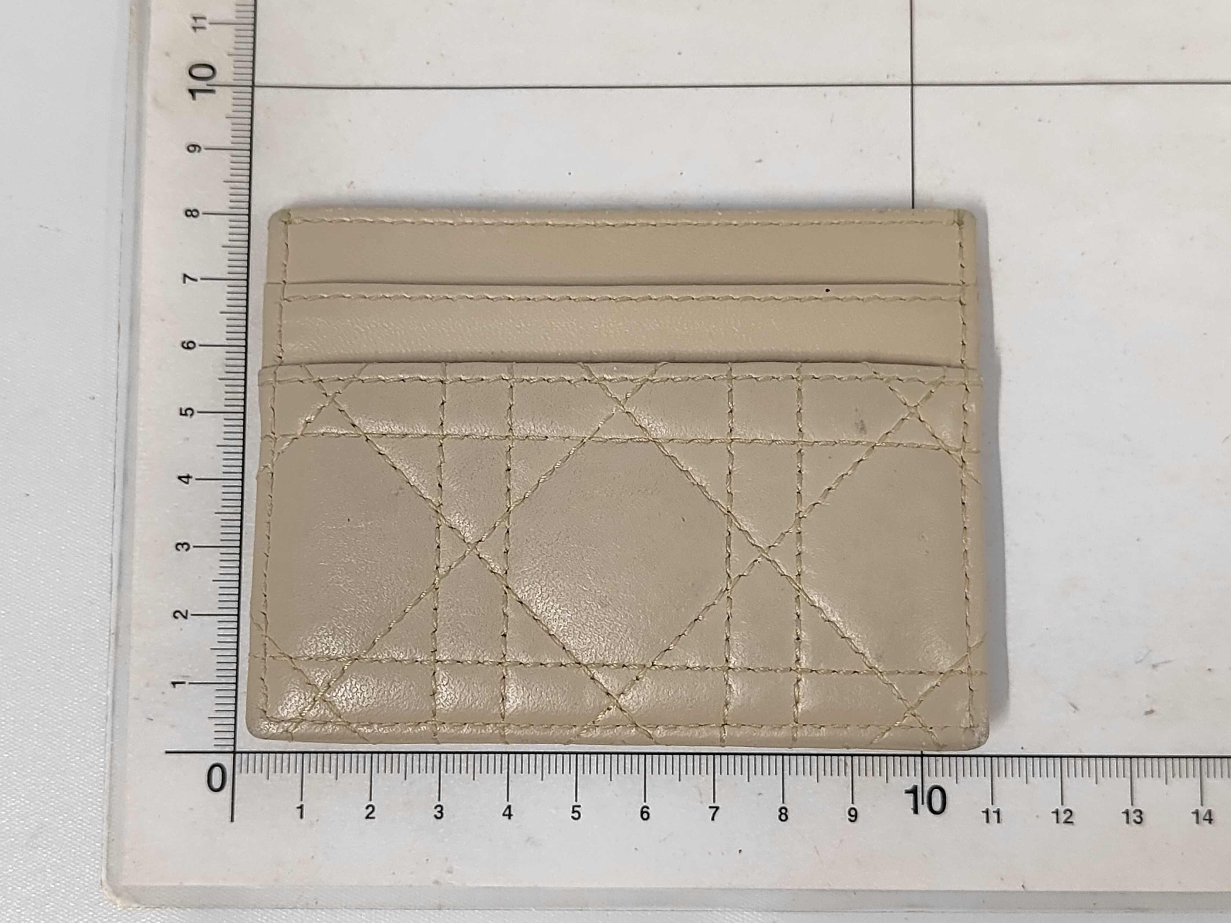Christian Jolie Pearl Cannage Current Model Card Case Pass Case Leather Card Case — view 2