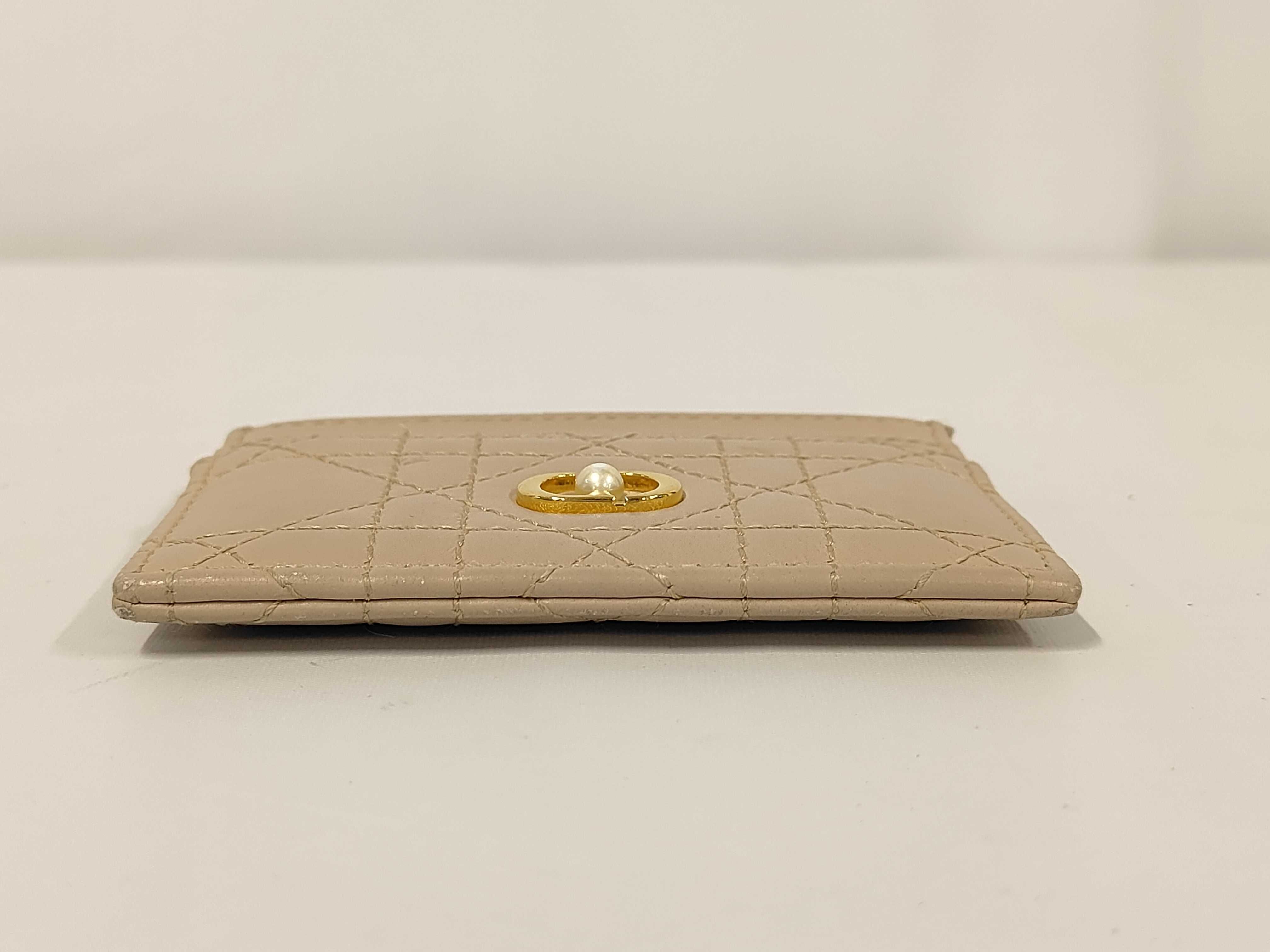 Christian Jolie Pearl Cannage Current Model Card Case Pass Case Leather Card Case — view 4