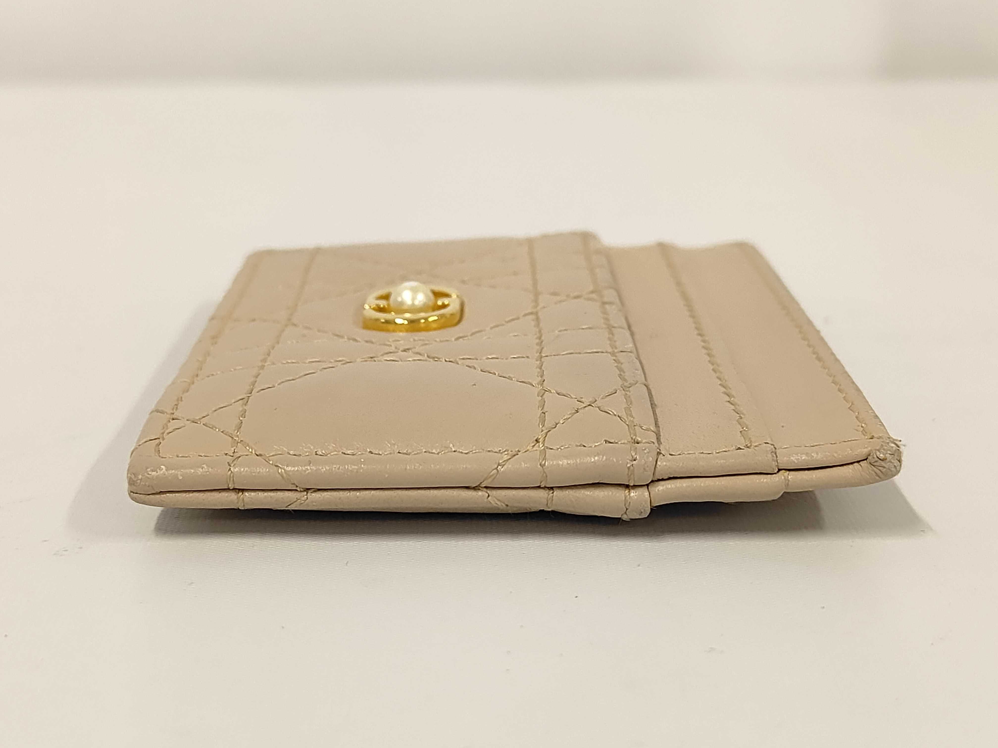Christian Jolie Pearl Cannage Current Model Card Case Pass Case Leather Card Case — view 5