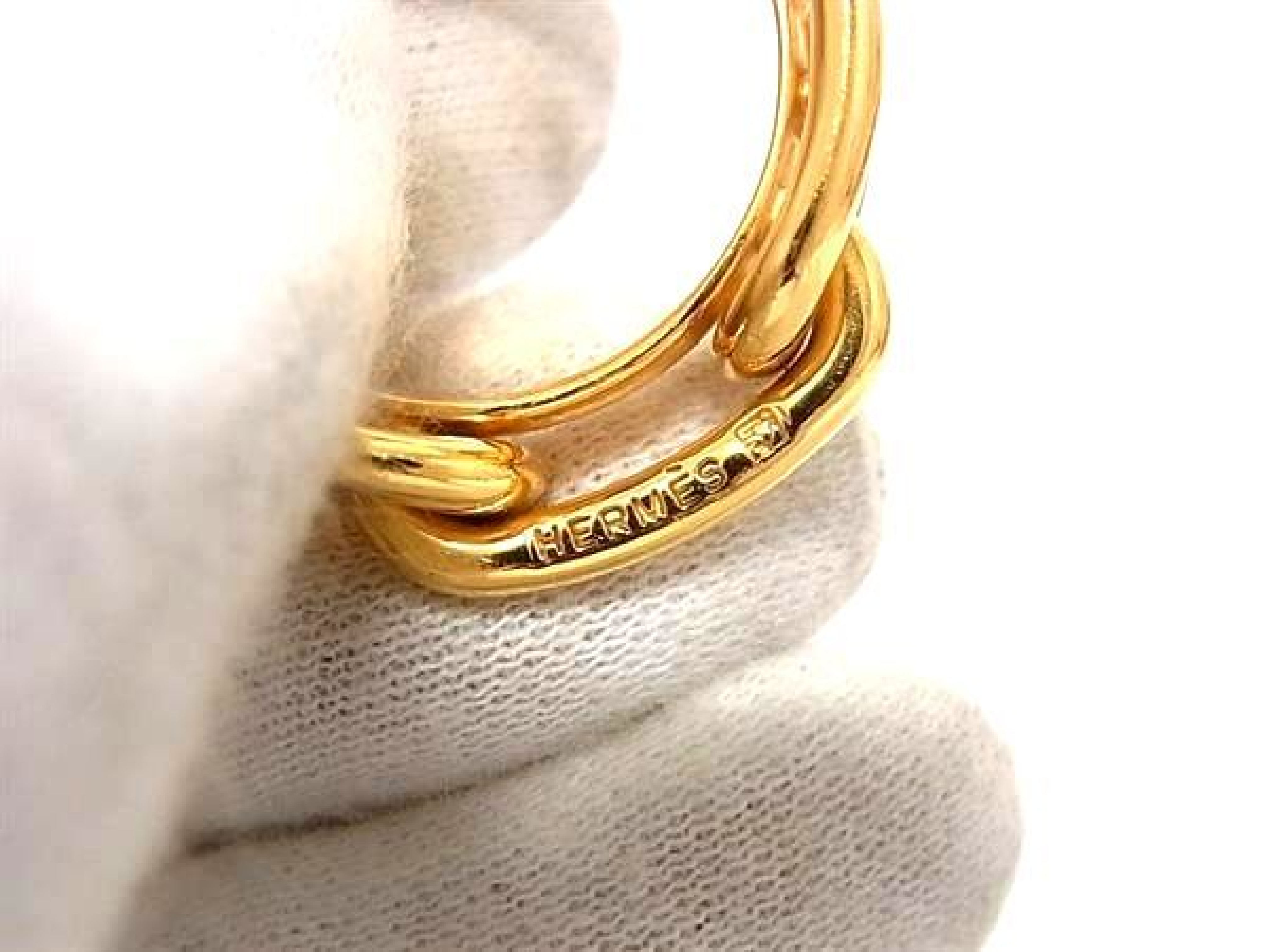Excellent Condition Hermes Chaine d'Ancre Lucadet Legato Scarf Ring Scarf Holder Accessory Gold Tone FY4009 Other Accessories — view 3