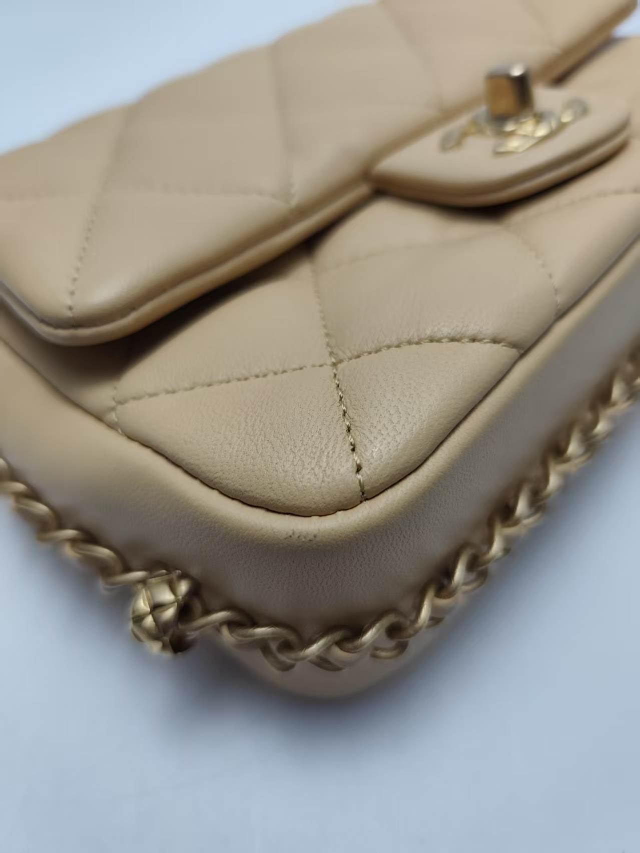 【*Shipped from: China*】CHANEL Classic Flap Lambskin Shoulder Bag with IC Chip — view 4