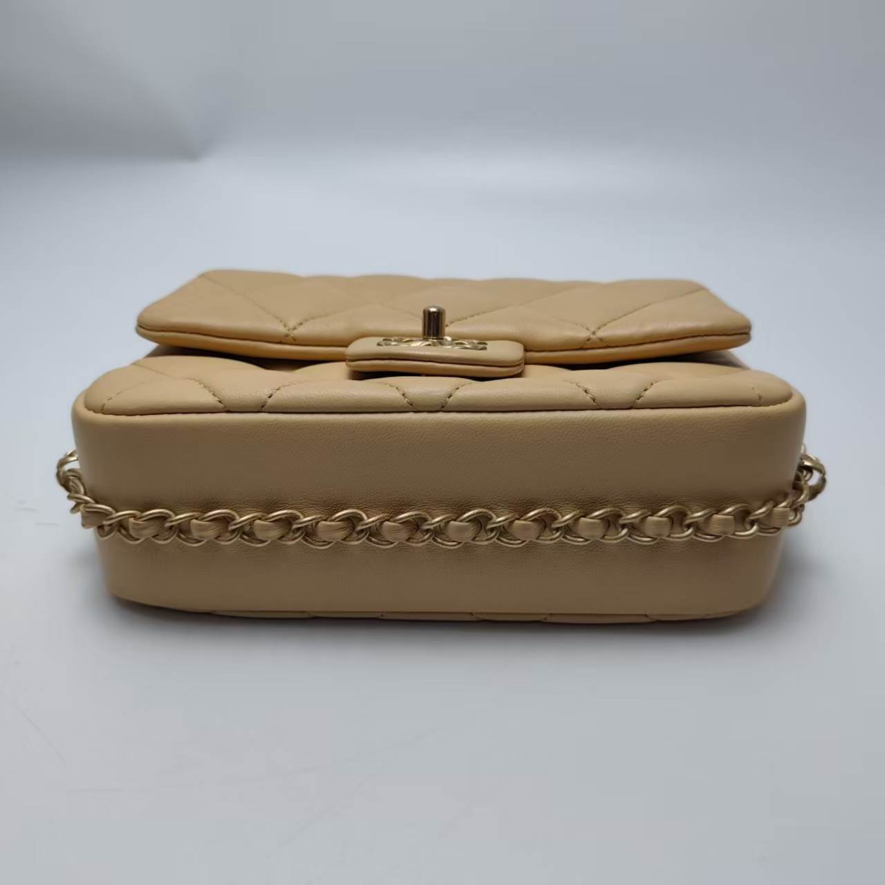 【*Shipped from: China*】CHANEL Classic Flap Lambskin Shoulder Bag with IC Chip — view 6