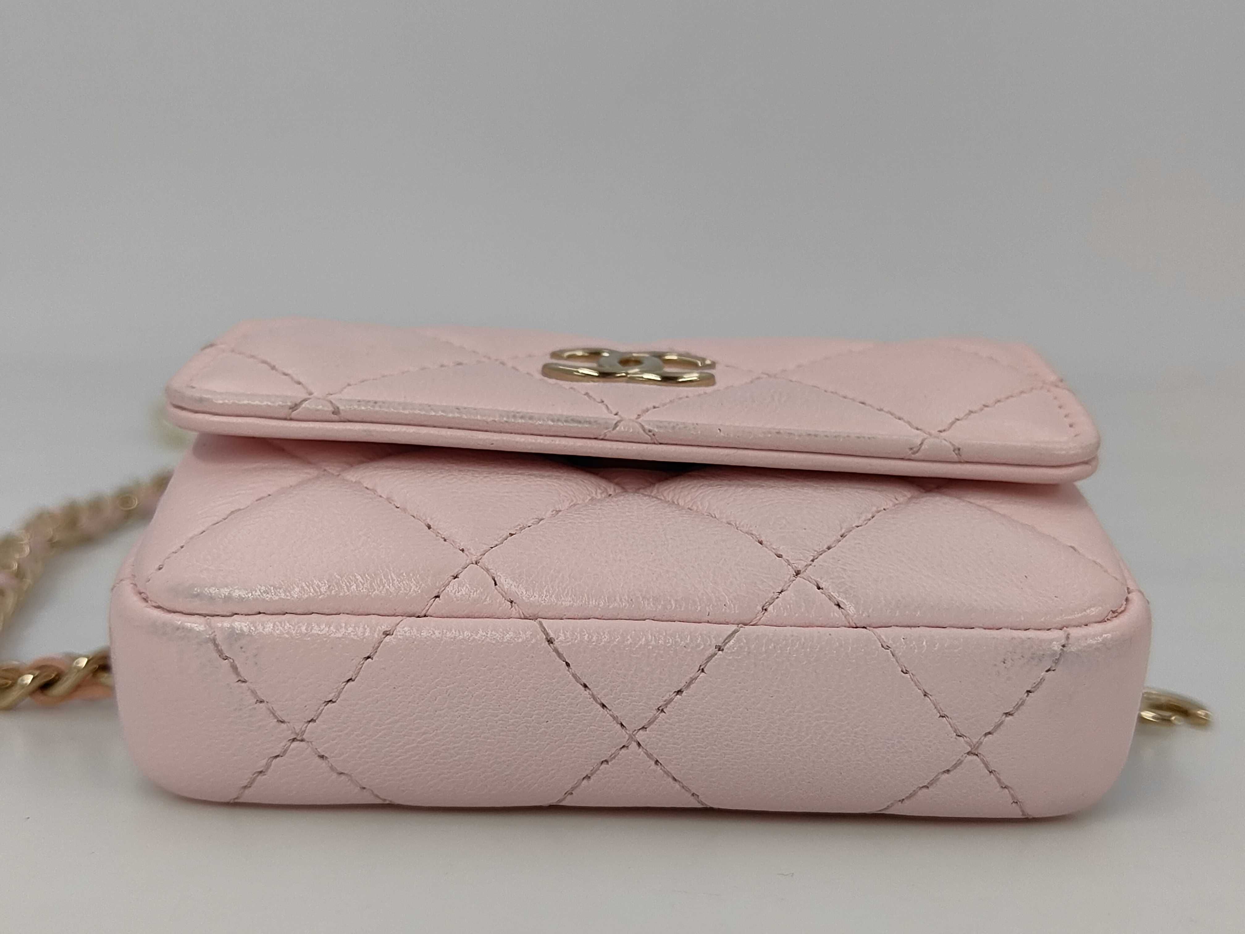 Pearl Matelassé Chain Shoulder Bag — view 4