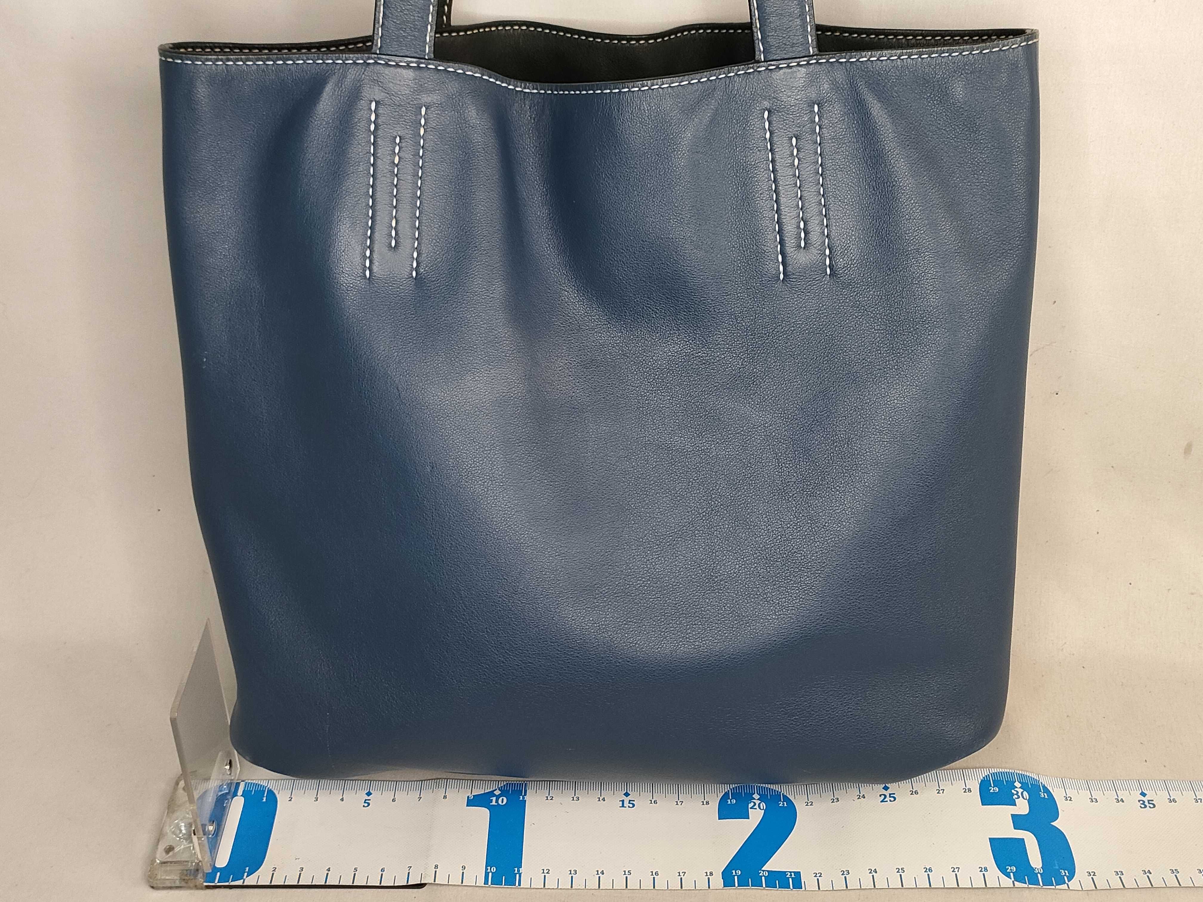 Dove Boursens 28 Tote Bag — view 2
