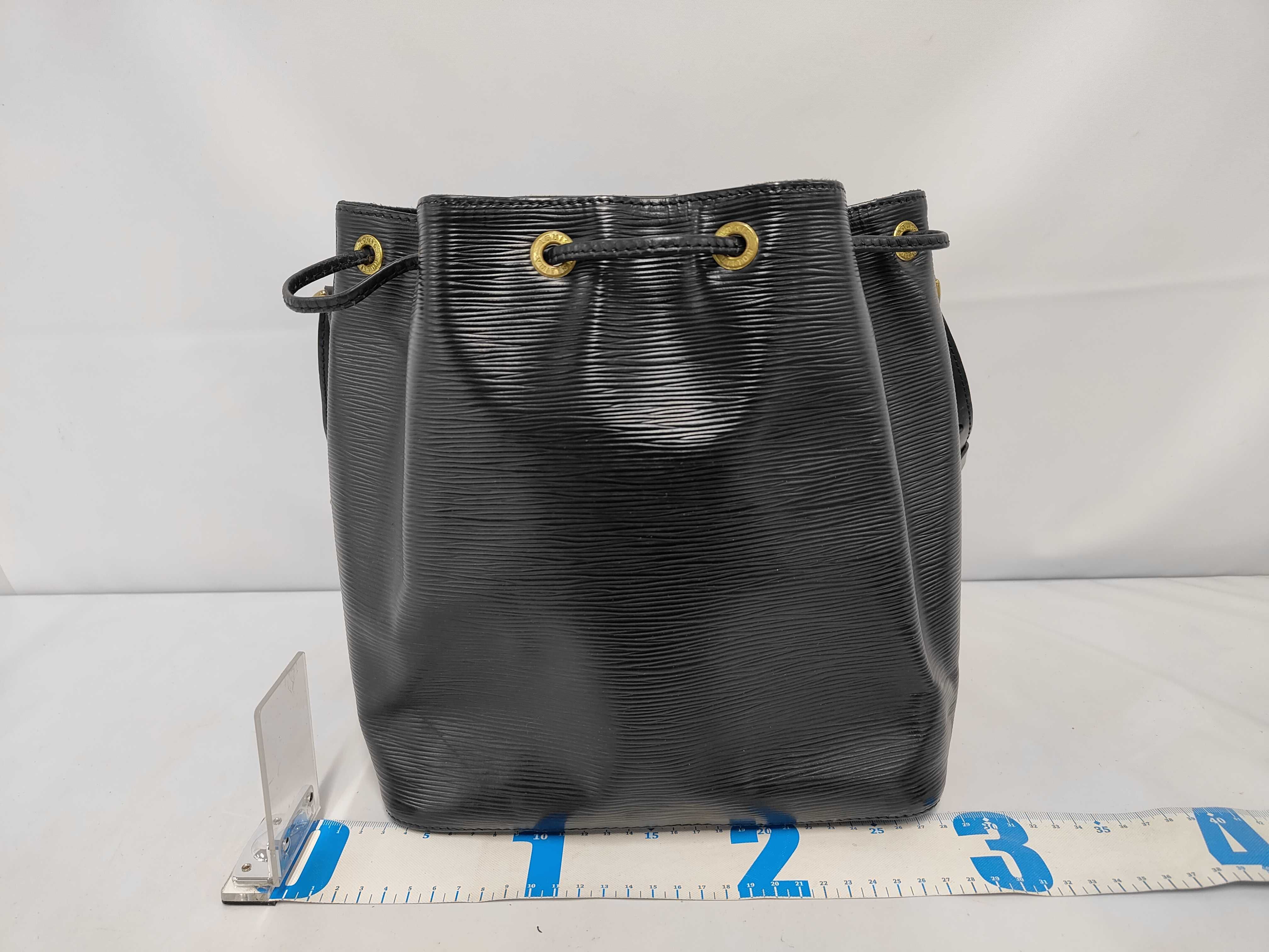 Petit Noé Shoulder Bag — view 2