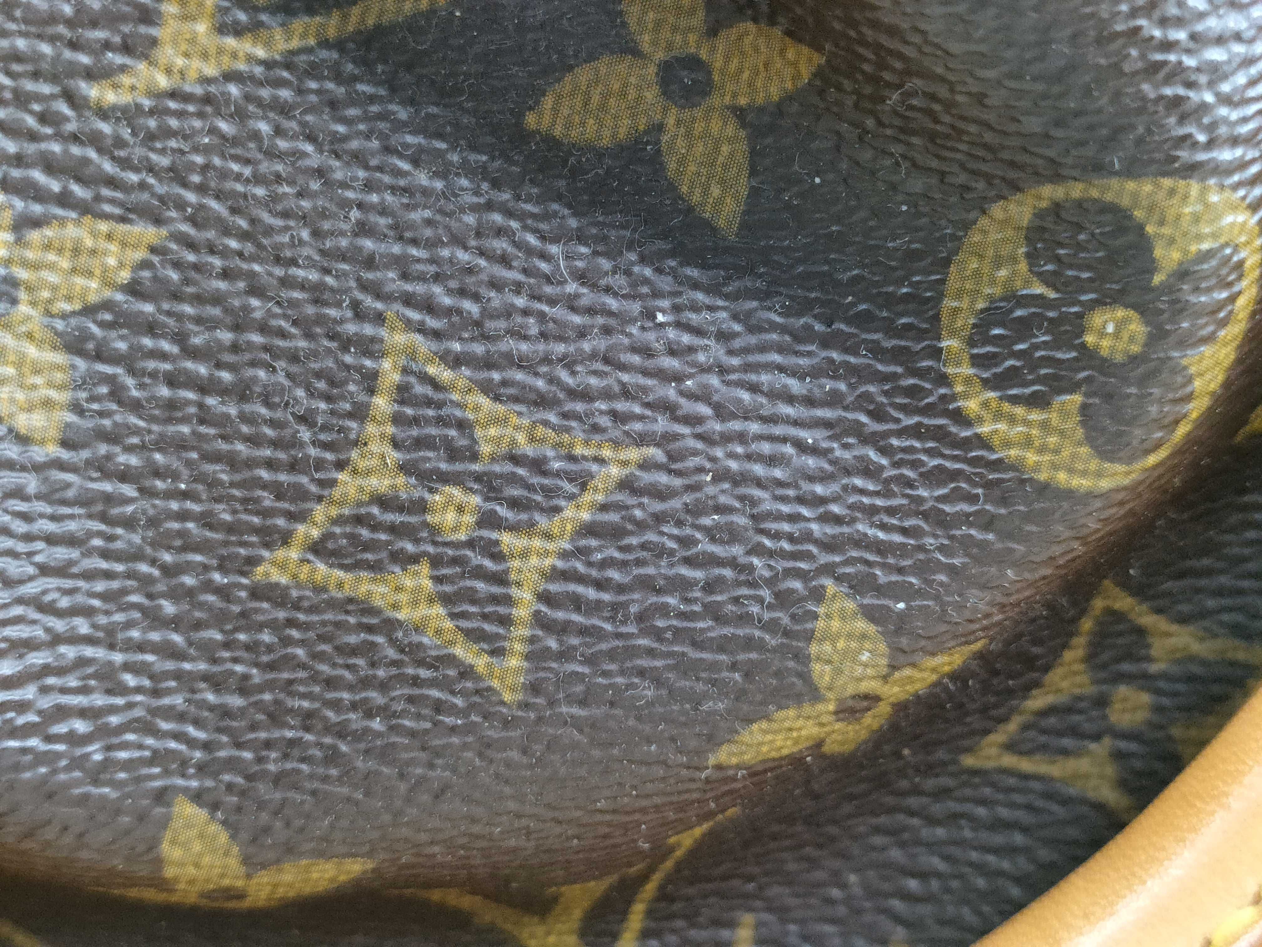 Monogram Tivoli M40143 Handbag — view 15