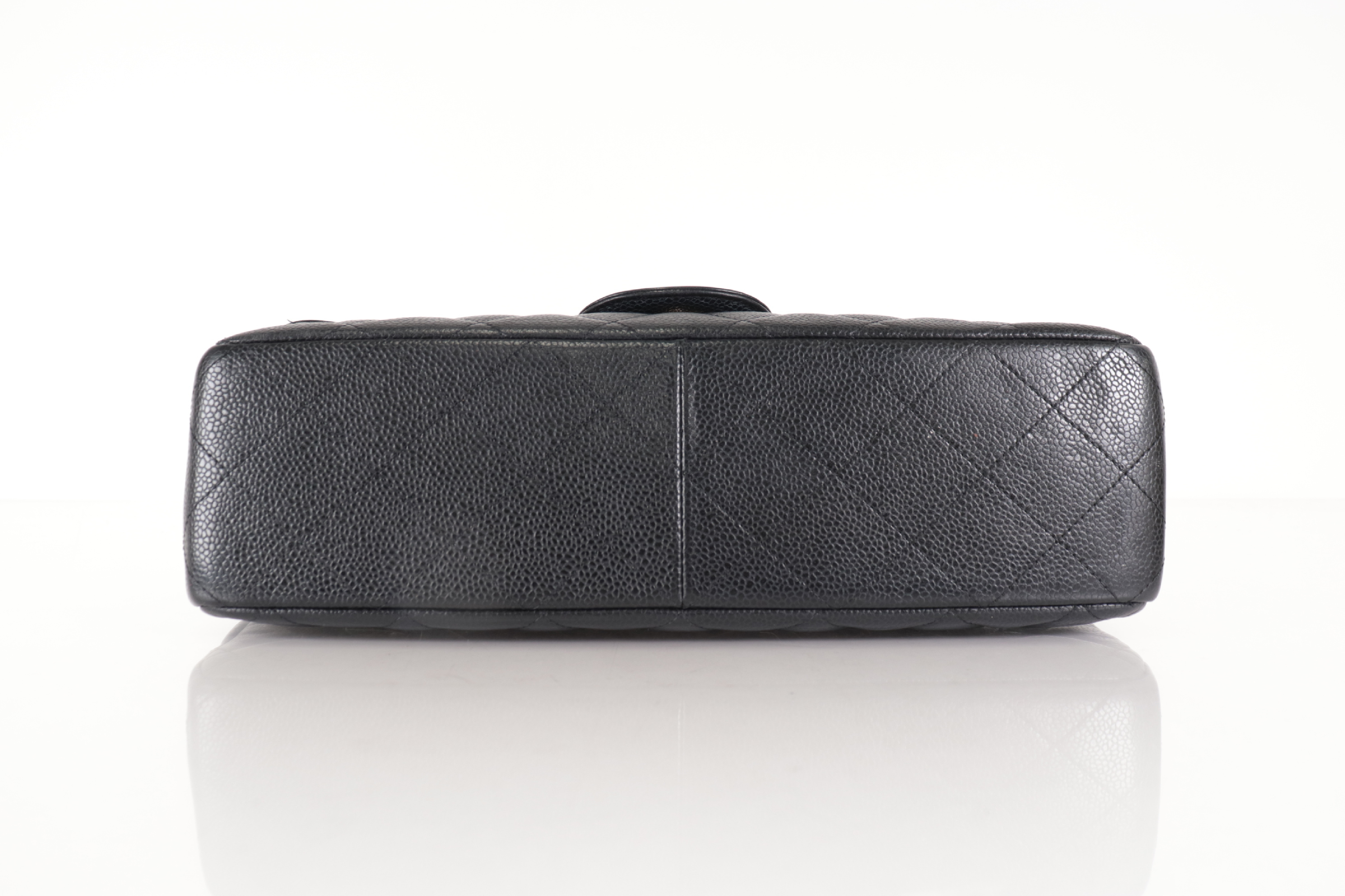 Caviar Turnlock Chain Shoulder Bag (Series 20s) — view 6