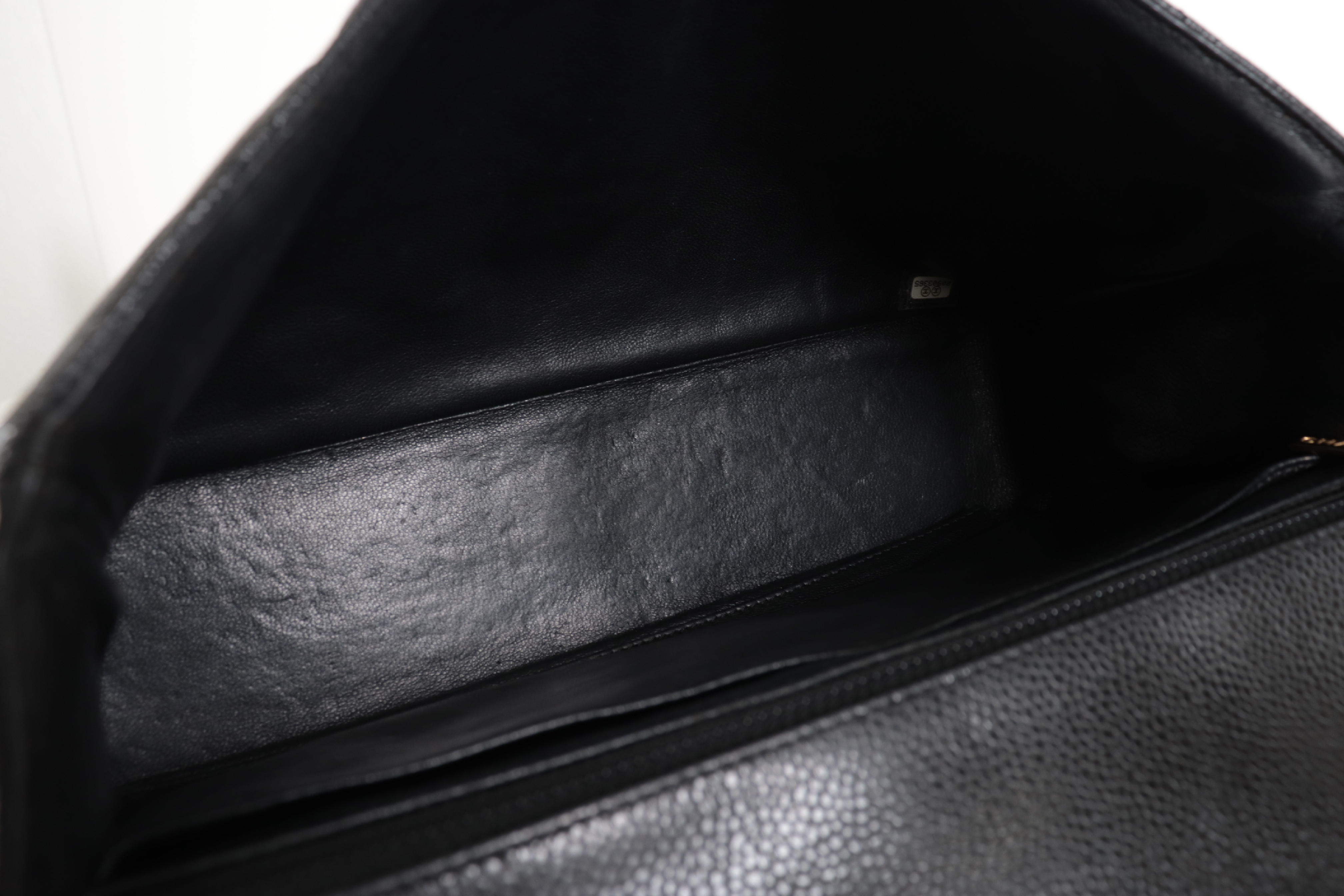 Caviar Turnlock Chain Shoulder Bag (Series 20s) — view 8