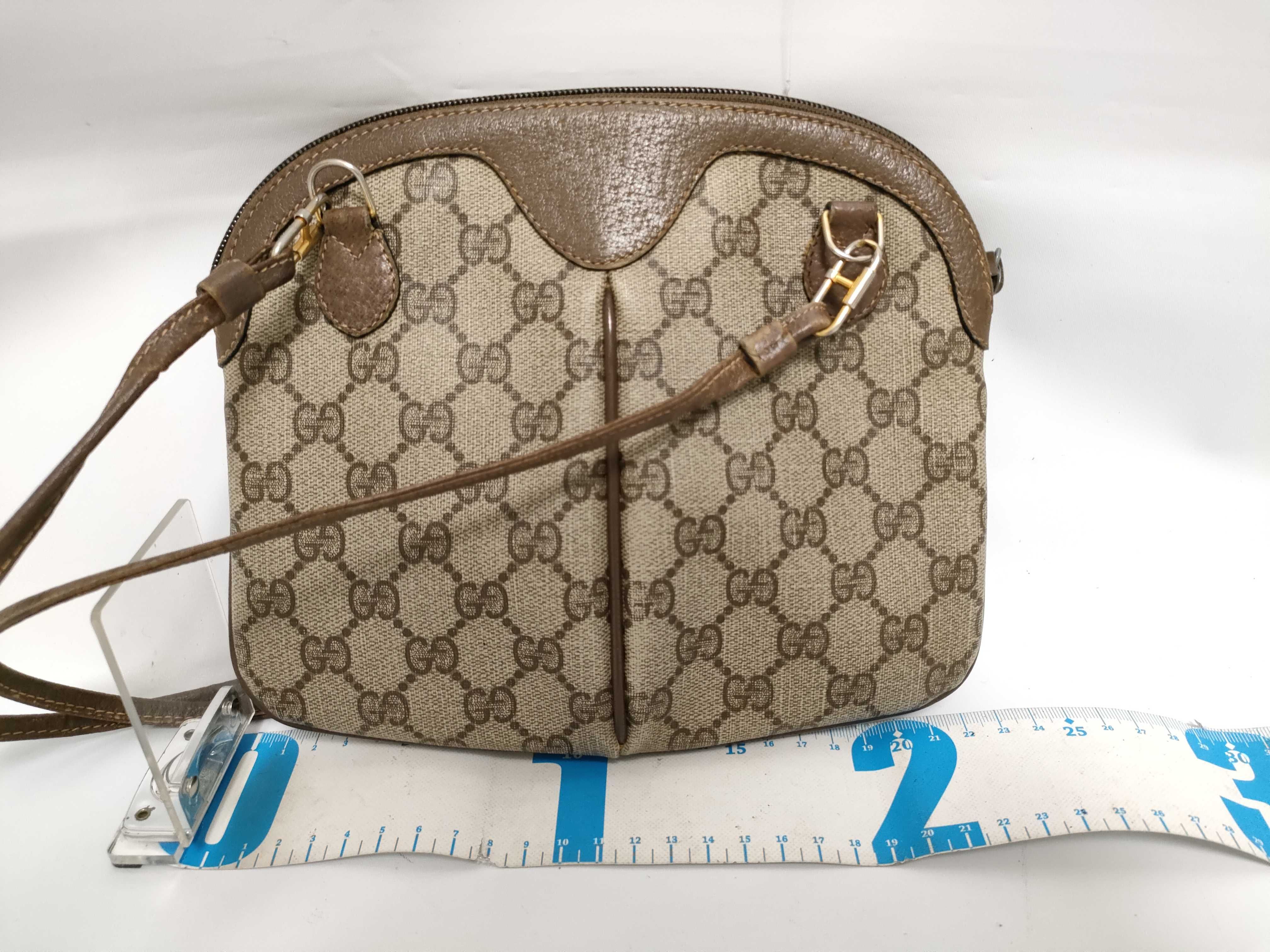 GG Supreme Sherry Shoulder Bag — view 2